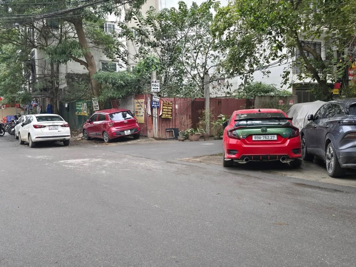 Chùa Láng – Đất Phân Lô – 127m² – MT 24m – Lô Góc – 3 Ô Tô Tránh – 76.8 Tỷ