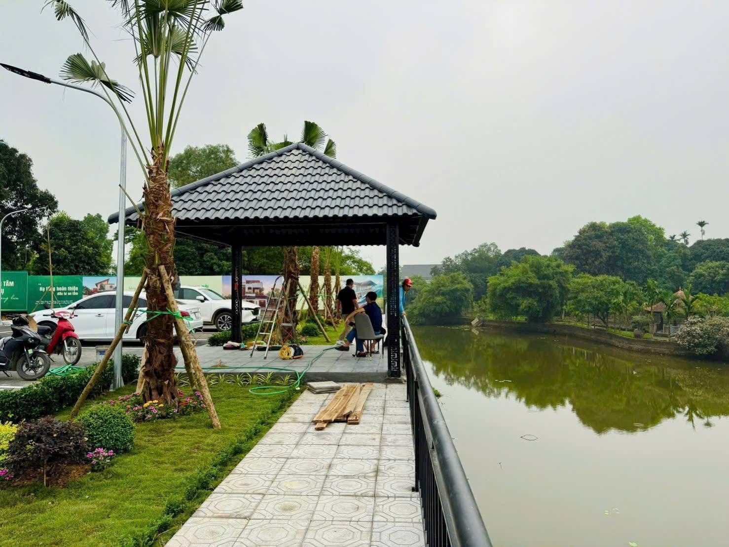 Hơn 3 tỷ view Hồ triệu đô tại Trại Láng,đường 2 ô tô,sát quốc lộ 21,Tomodachi Làng Mít