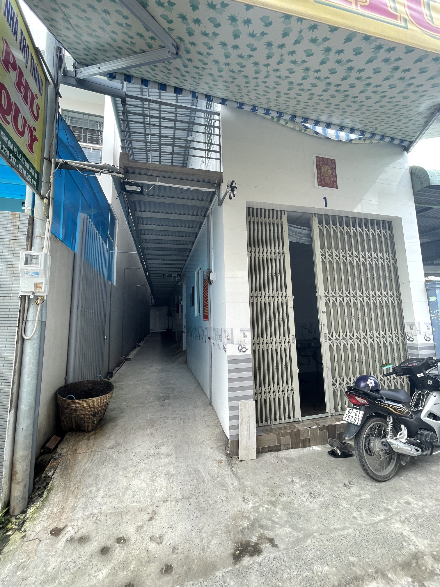 Bán nhà trọ 13 phòng cách chợ Mỹ bình 500 mét