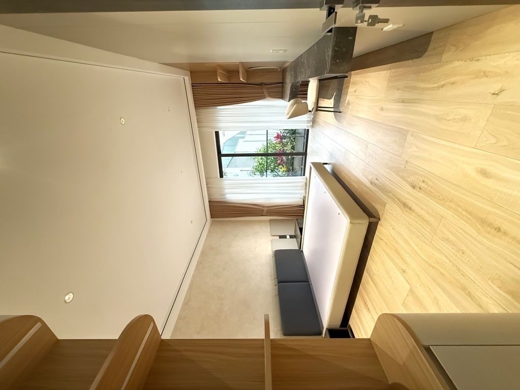 BÁN NHÀ CỔ LINH 50M2- 6 TẦNG THANG MÁY, GARA- VỊ TRÍ ĐẮC ĐỊA- HƠN 10 TỶ
