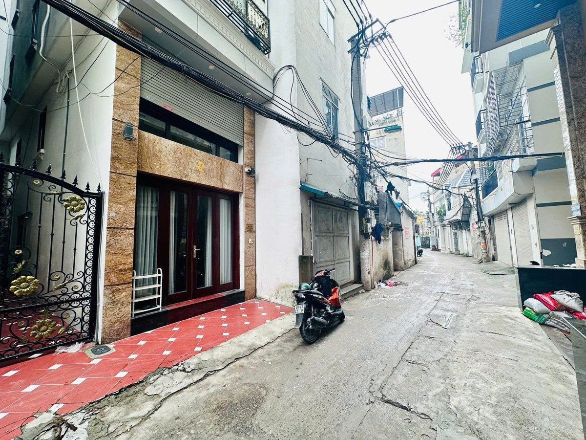 Bán Nhà Mới Cổ Nhuế Cạnh Đại học Mỏ - Địa chất Lô Góc Thang Máy 45m 5 Tầng. Giá 9.5 Tỷ