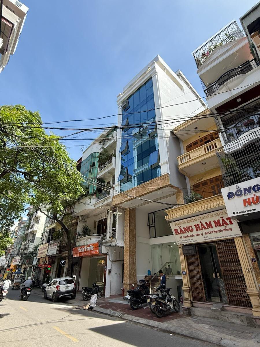 BÁN TÒA NHÀ MẶT ĐƯỜNG NGUYỄN NGỌC NẠI. 100M2 - 9 TẦNG. THANG MÁY. THÔNG SÀN.