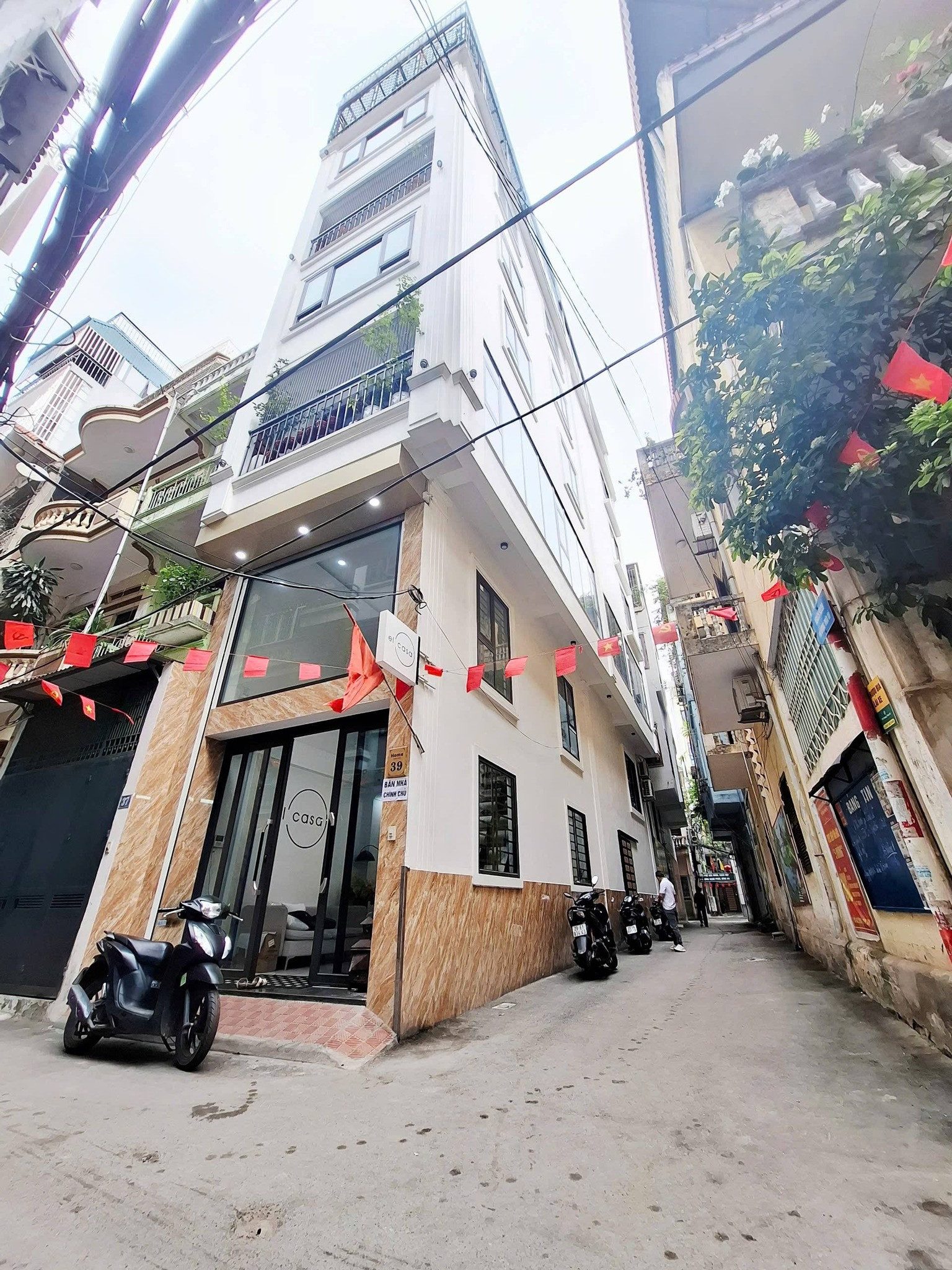 BÁN NHÀ ĐƯỜNG VƯƠNG THỪA VŨ. 60M2 - 8 TẦNG. THANG MÁY. LÔ GÓC.