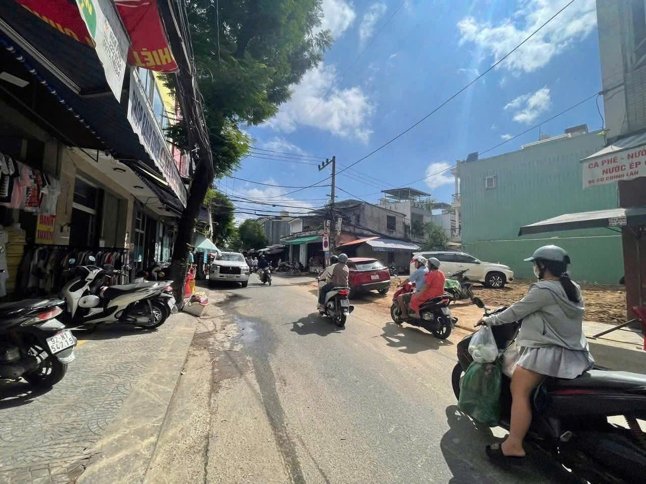 Bán đất MT Cù Chính Lan sát chợ 📌📌📌LÀM VIỆC TRỰC TIẾP GIÁ TỐT !!!