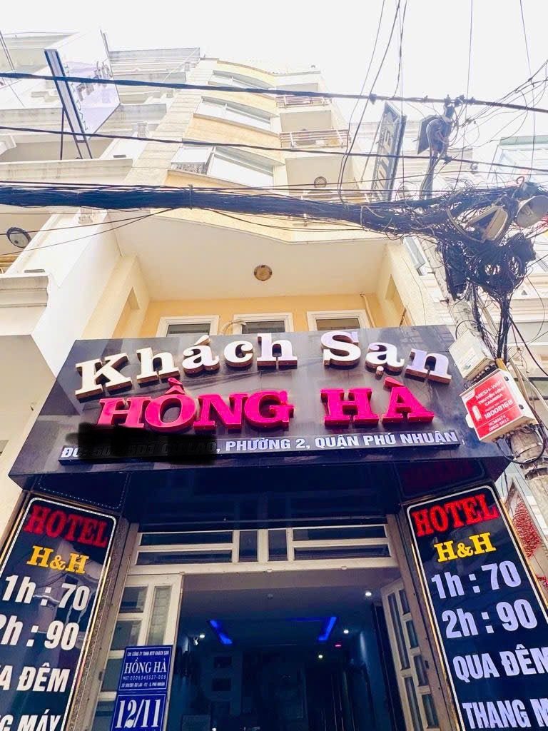 Bán Khách sạn khu đường Hoa, Phan Xích Long, 100m2, giá cực tốt
