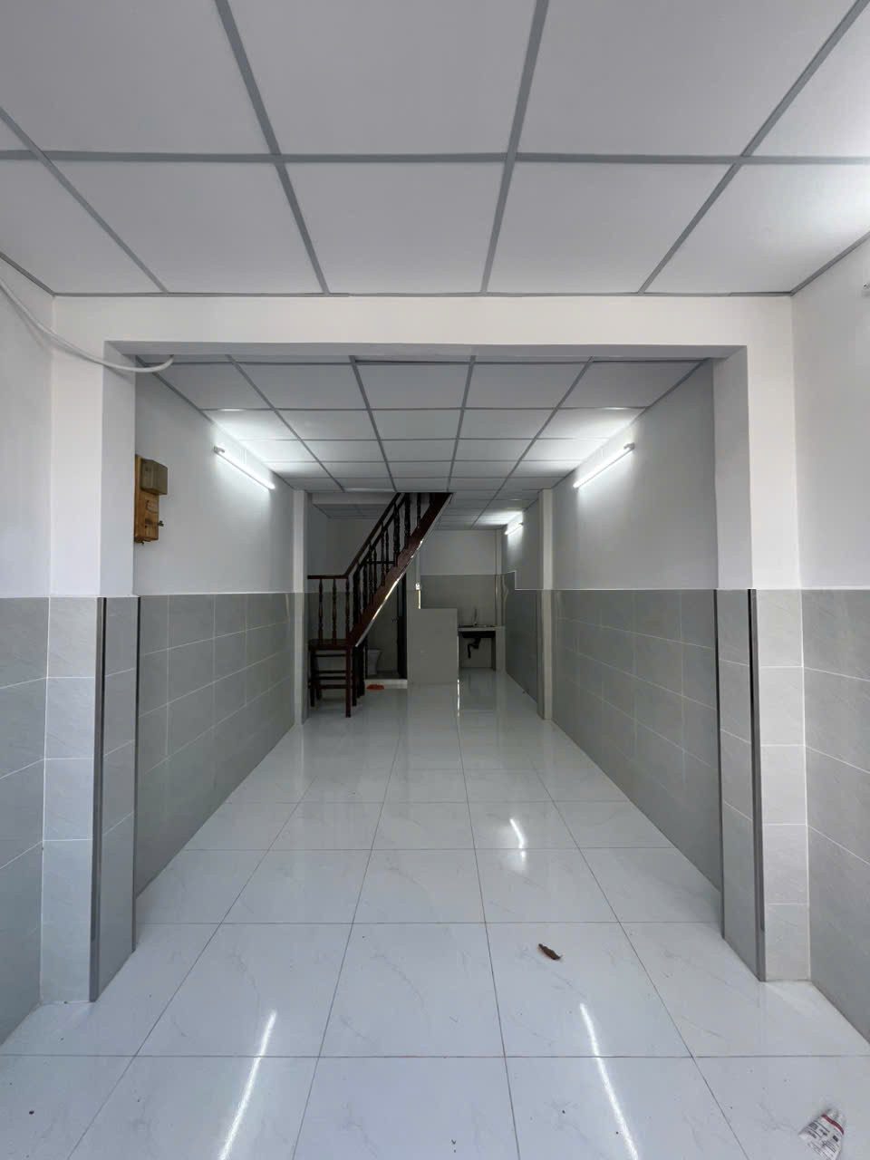 KINH DƯƠNG VƯƠNG Q6 - HẺM XE HƠI 8m - NHÀ MỚI NỞ HẬU - KHU DÂN CƯ ĐÔNG ĐÚC - CHỈ 5 TỎI - PHÁP LÝ CHUẨN - VÀO Ở NGAY
