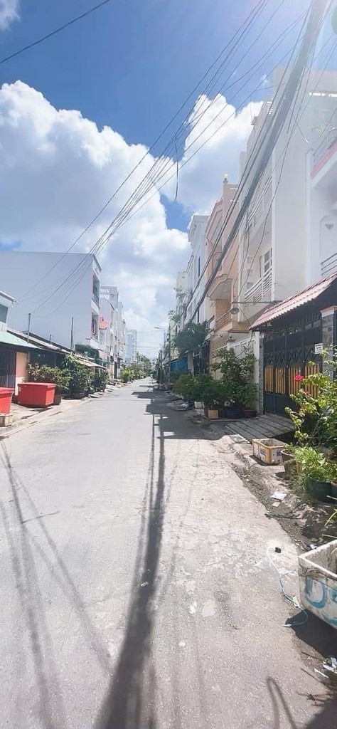 Bán nhà 3 Tầng đường CXPL B QUẬN 6