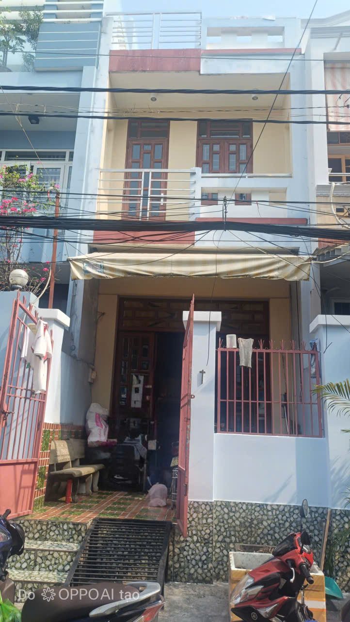 Bán nhà 71m² (3.9m x 18m x 3 tầng) giá 9.5 tỷ Đường Cư Xá Phú Lâm D Phường Bình Phú