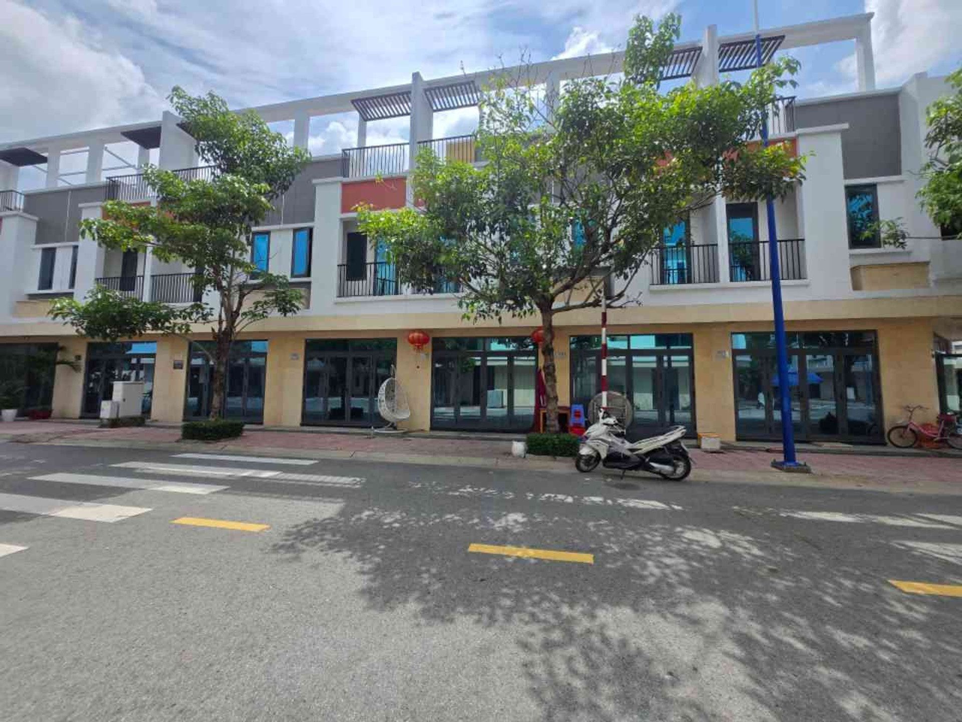 Bán NHÀ KHU LAVELA GARDEN AN PHÚ.DT 62M2 HÀNG NGỘP BANK