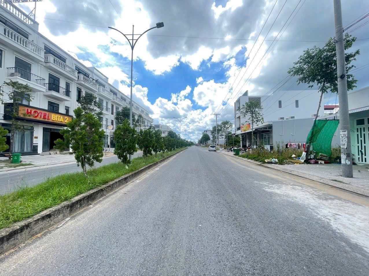Bán đất 180m² full thổ cư ngang 10m giá 8.5 tỷ tại Đường D1, KDC Hồng Loan, Phường Cái Răng