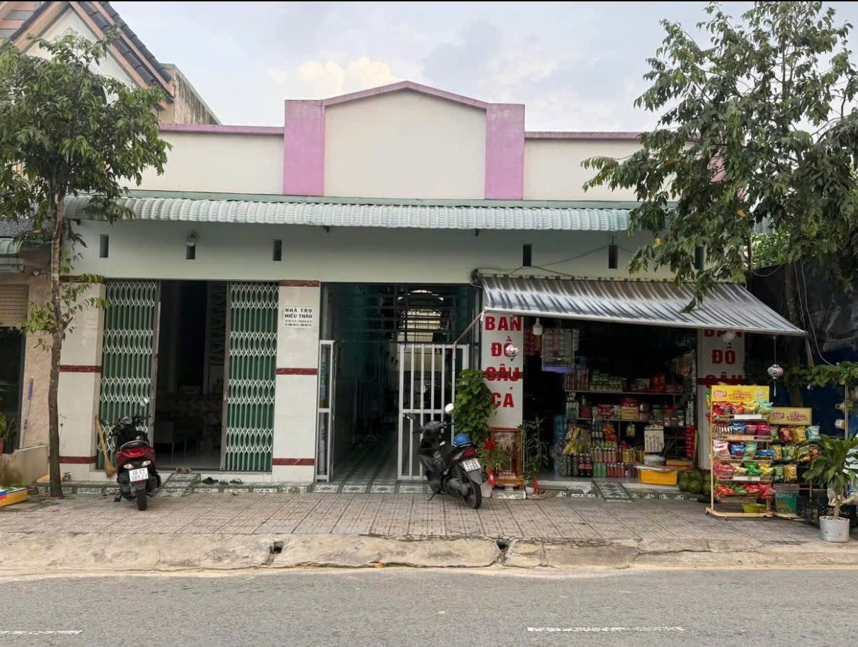 NGỢP dãy trọ 300m2 chỉ còn 810TRIỆU ngay TTHC Bàu Bàng đường D10, Lai Uyên