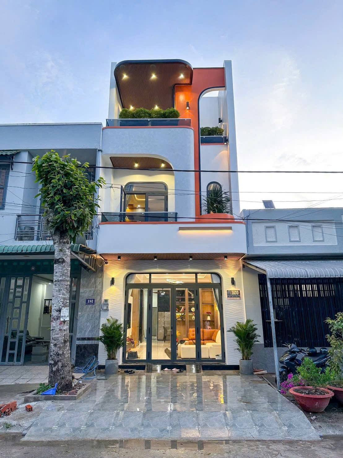 SIÊU PHẨM D4 – KDC HỒNG LOAN – FULL NỘI THẤT CAO CẤP 🌹