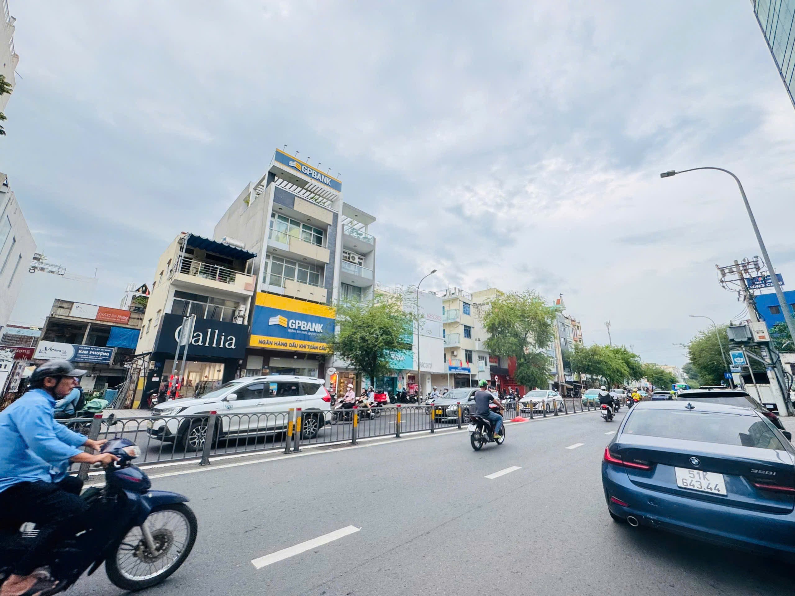 Bán CHDV Mặt tiền 81 Lê Văn Duyệt Bình Thạnh