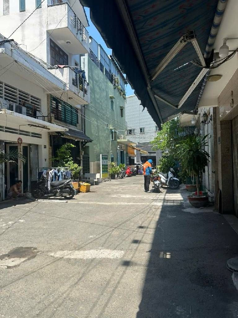 QUẬN 8 .ĐƯỜNG DẠ NAM XE HƠI ĐỖ CỬA , DTSD 151M2  Ngay Cầu Chữ Y -  SHR 4 Tầng BTCT , Hoàn Công Đủ . GIÁ 10,5 T.