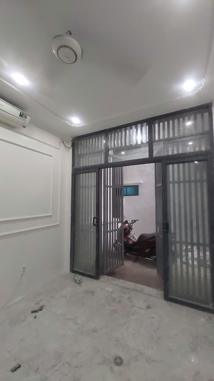Nhà 35m2, 5 ngủ nhiều phòng hiếm có trong tầm giá 6,5 tỷ tại Đa Sỹ - Hà Đông