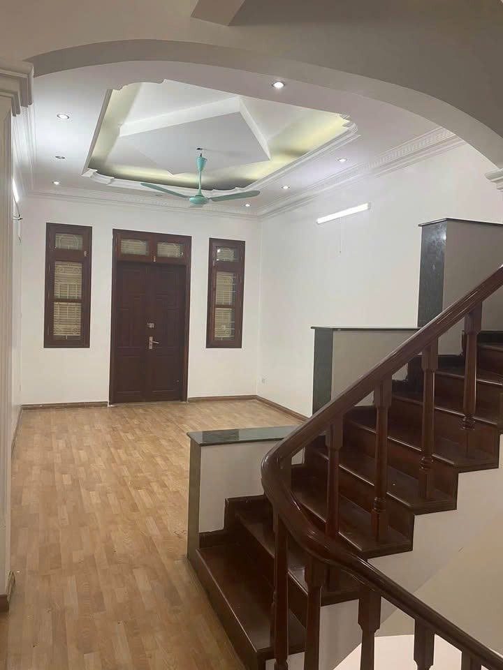 Cho Thuê Nhà KĐT Đại Kim - Nguyễn Cảnh Dị - Hoàng Mai 60M² 5 Tầng 8 Ngủ - 22tr