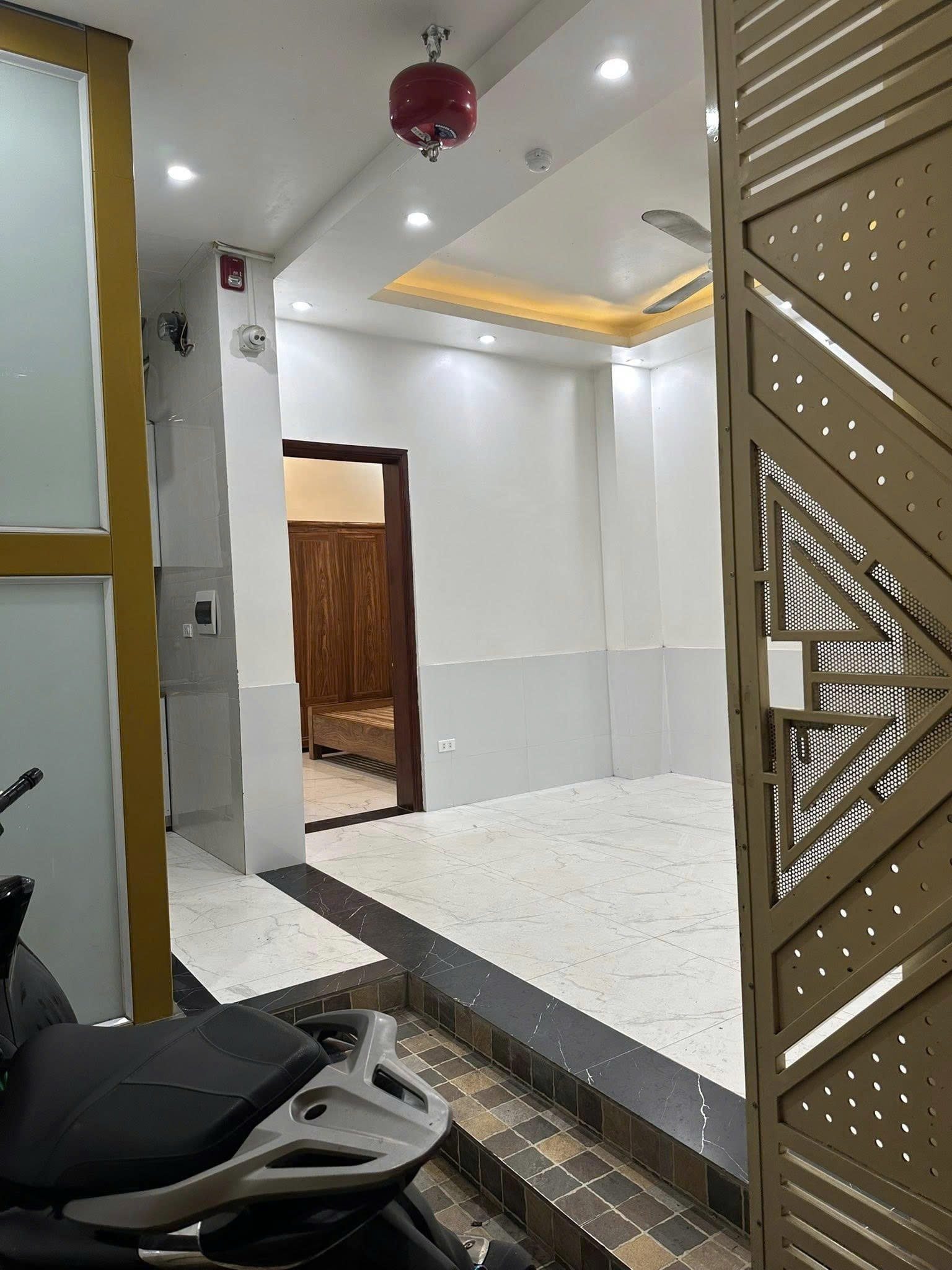 Cho Thuê Nhà An Sơn - Đại La - Hai Bà Trưng 56M² 5 Tầng Thang Máy 9 phòng - Full Nội Thất - Giá Thuê 45tr