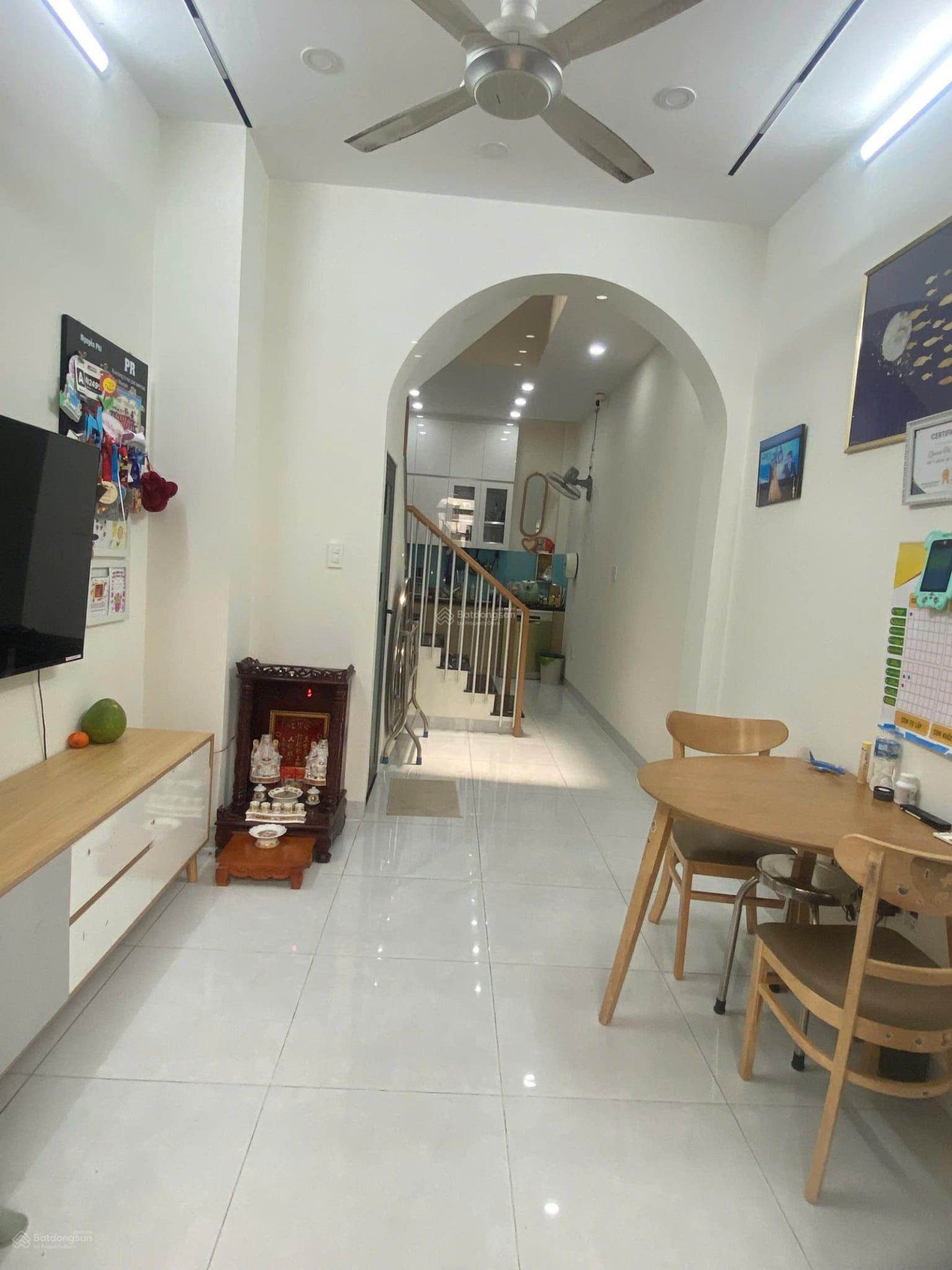 ĐẠI LINH 30m - 3 tầng 1 tum - MT 3m - 50m ô tô tránh, ngõ nông