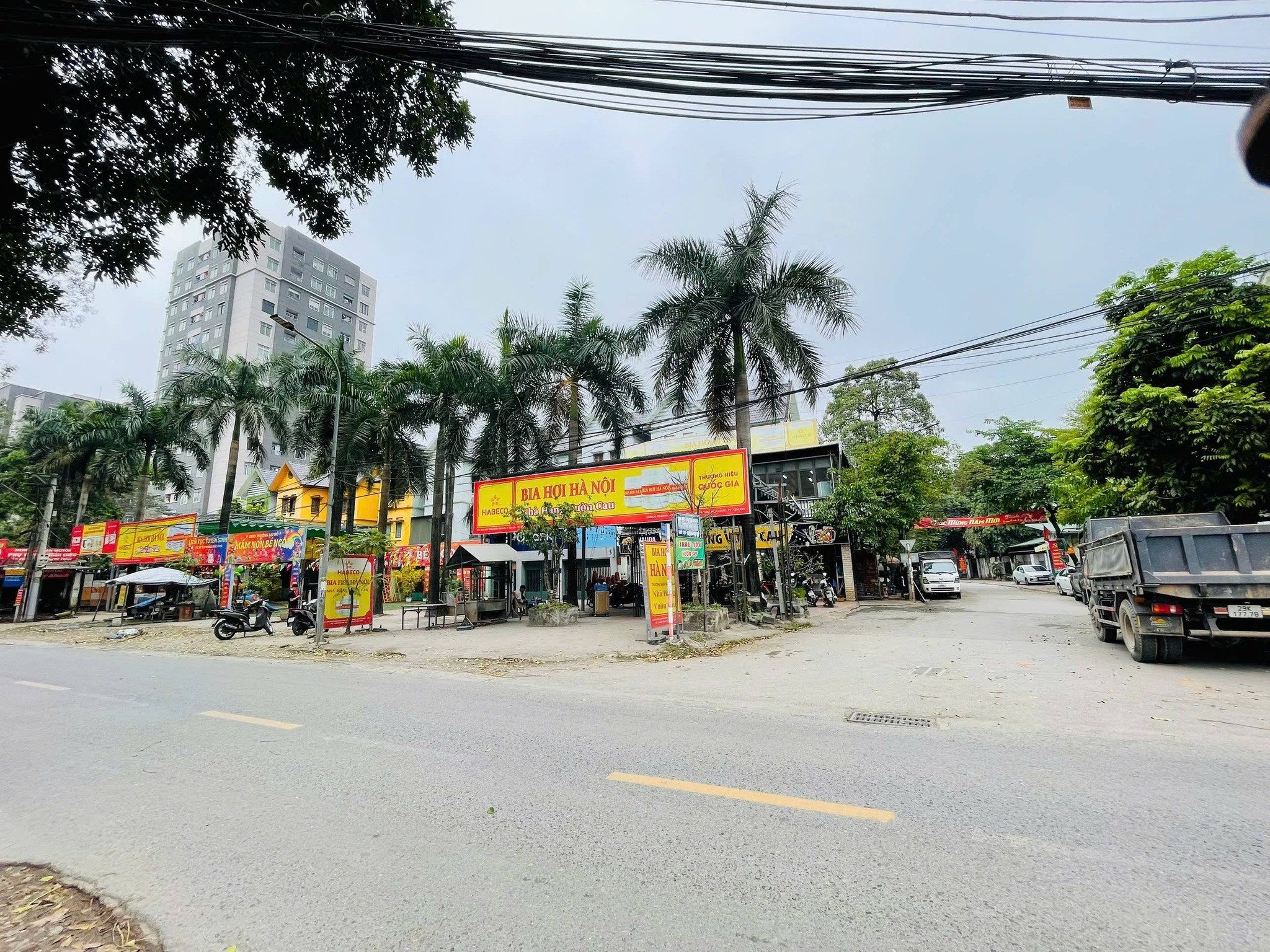 (HÀNG CỰC HIẾM) Bán Nhà Mặt Phố Đại Mỗ-Lô Góc-Kinh Doanh-DT 200m2,Mặt Tiền 12m