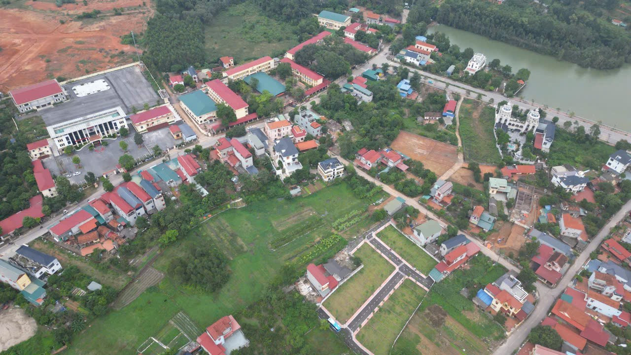 BÁN ĐẤT TRUNG TÂM PHƯỜNG XUÂN HÒA, EM CÓ MỘT LÔ GÓC DUY NHẤT, DIỆN TÍCH 80M2 MẶT TIỀN 5M,