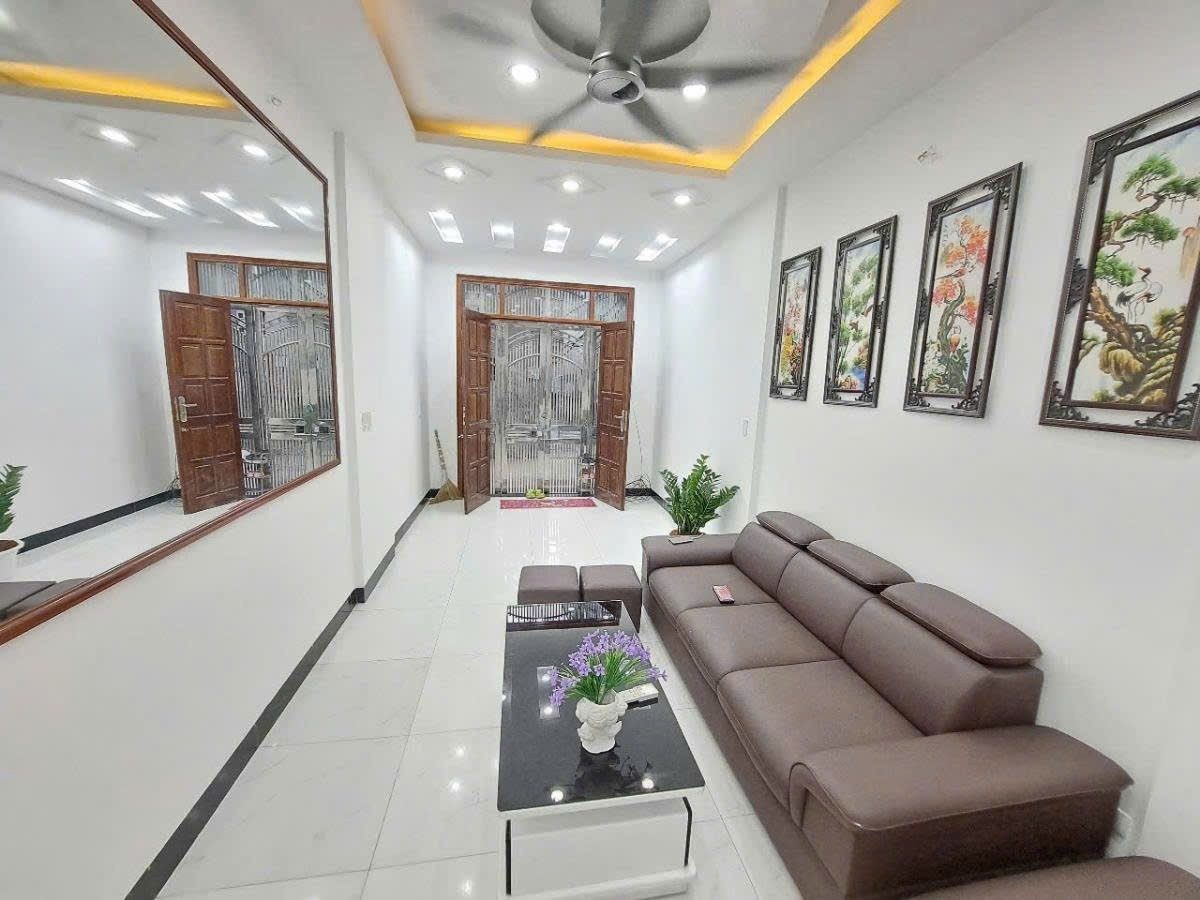 Cho Thuê Nhà Đại Từ - Hoàng Mai 40M² 4 Tầng 5 Ngủ - Full Đồ - Giá Thuê 12,5tr