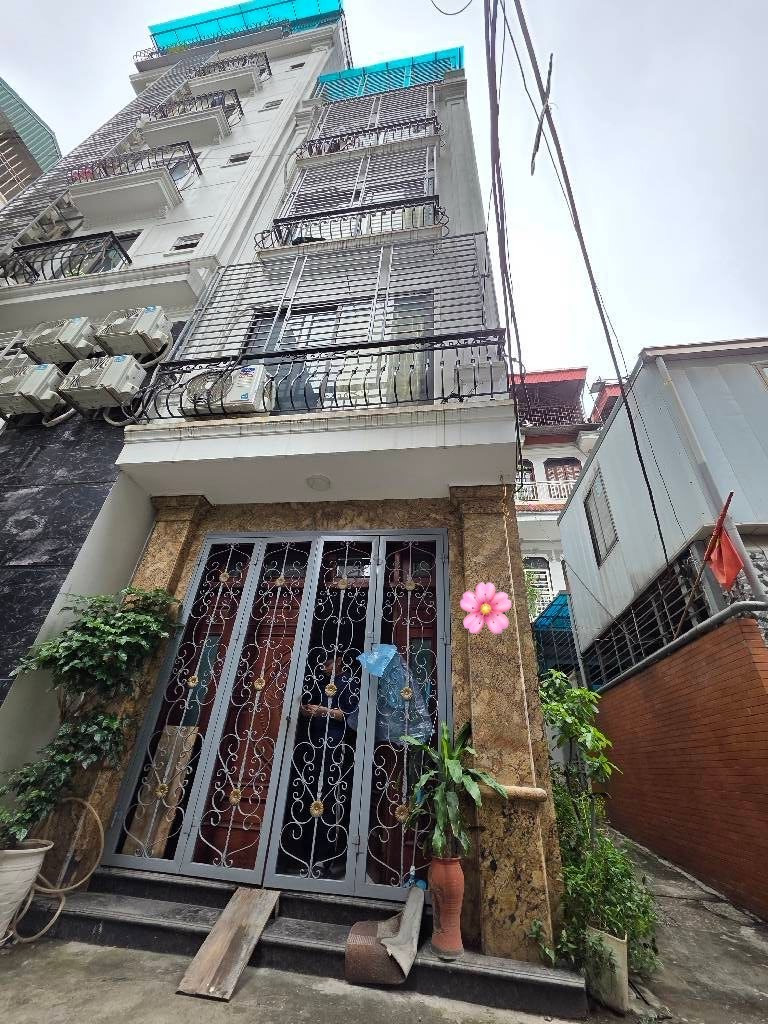 Bán nhà 36m² ngang 4m giá 9.98 tỷ Phường Định Công