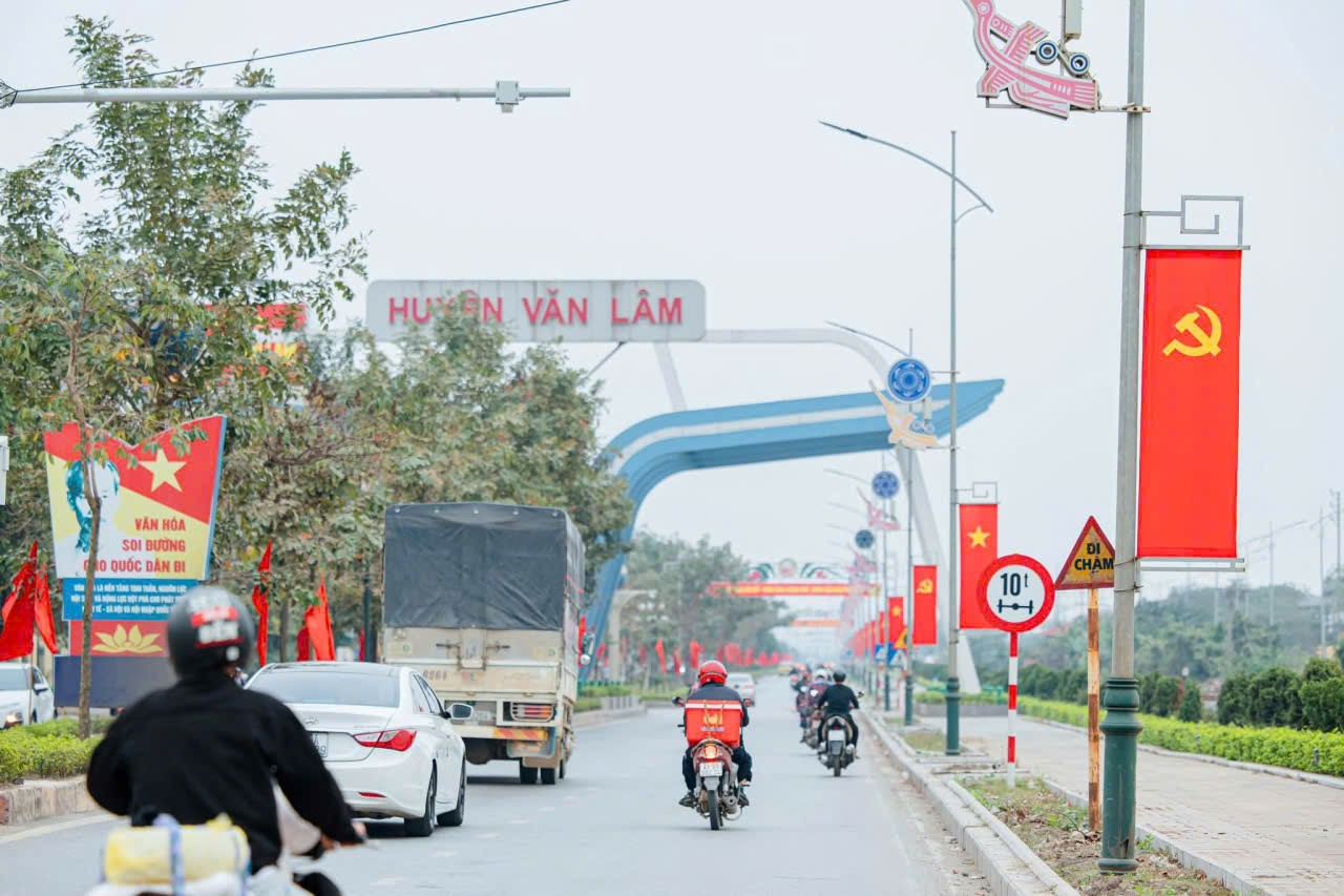 Bán đất Việt hưng văn lâm gần Gia lương tài tương lai cách sân bay Gia Bình vài km