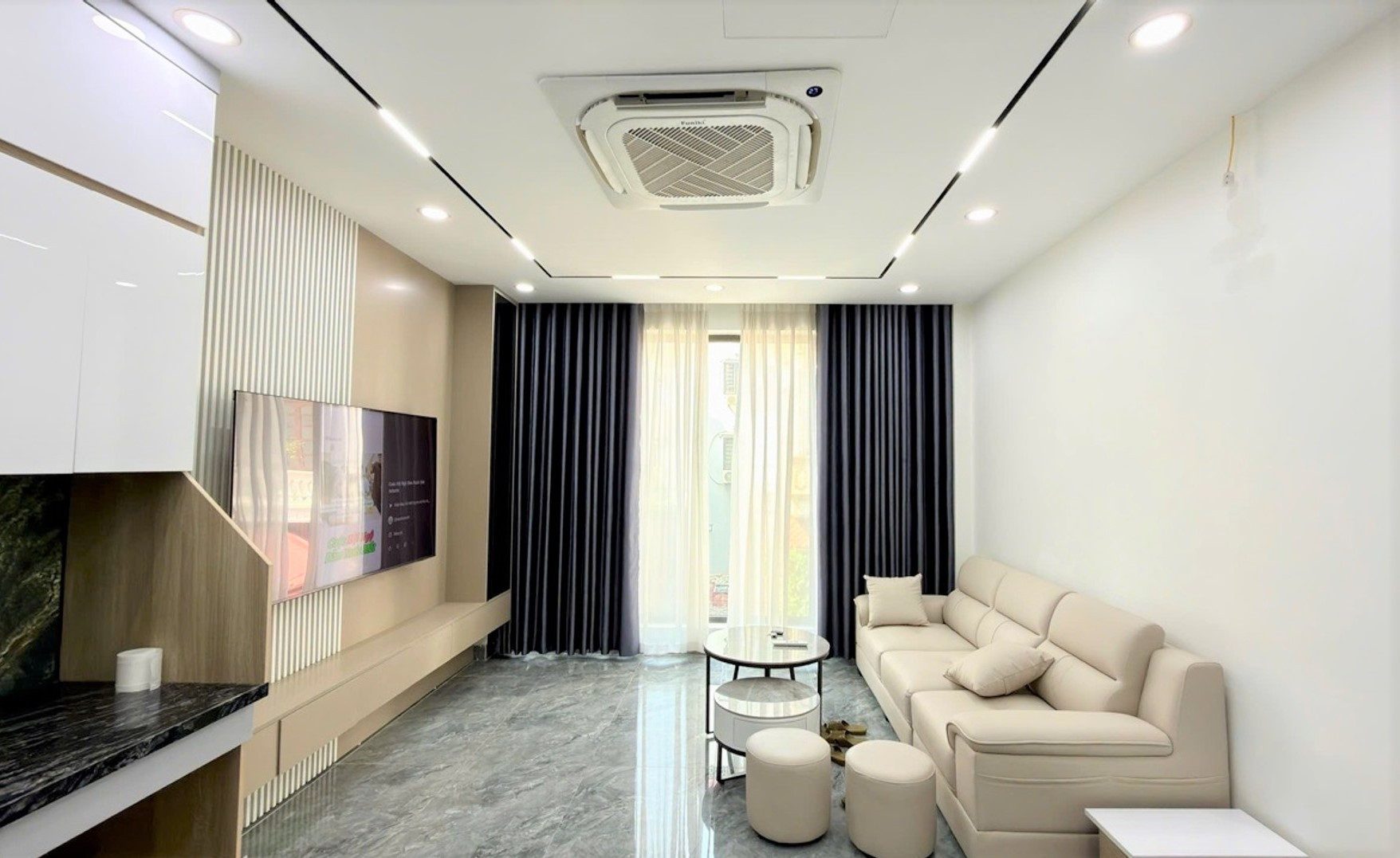 BÁN NHÀ PHÚC ĐỒNG - PHÂN LÔ 918 - 6 TẦNG, THANG MÁY - FULL NỘI THẤT - Ô TÔ ĐỖ NGÀY, ĐÊM