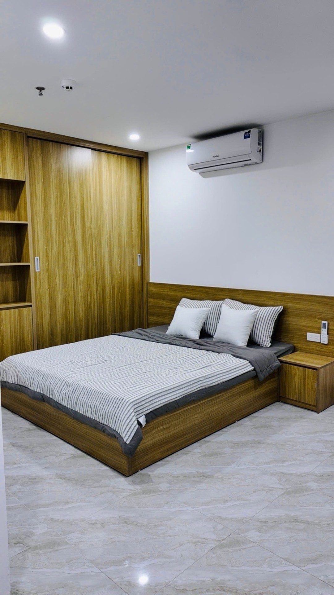 🏡 SIÊU PHẨM ĐÀM QUANG TRUNG – LÔ GÓC ĐẲNG CẤP – FULL NỘI THẤT – DÒNG TIỀN KHỦNG – DT 100M² x 8 TẦNG – GIÁ 22X TỶ 🏡