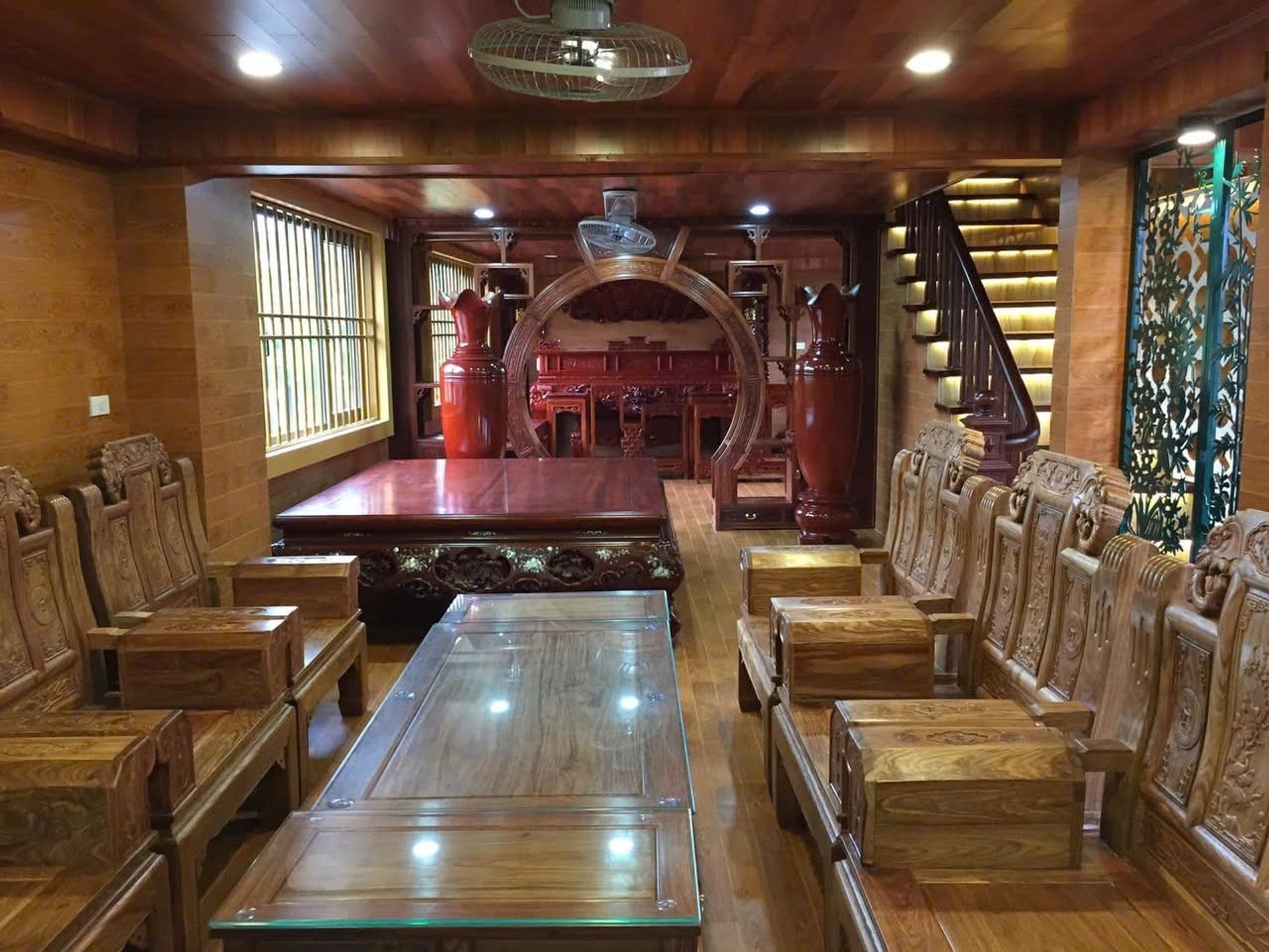 NHÀ ĐẸP Ở LUÔN. TẶNG NỘI THẤT TIỀN TỶ. VỊ TRÍ TRUNG TÂM ĐẢN DỊ - UY NỖ ĐẸP
NHẤT XÃ ĐÔNG ANH.