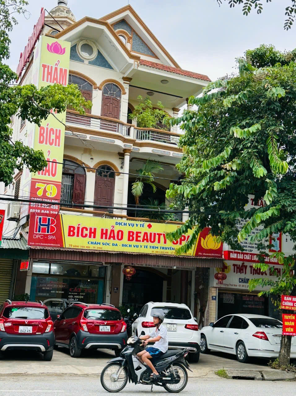 CHO THUÊ NHÀ TẦNG 1 TÒA NHÀ 79 ĐẶNG THAI MAI HƯNG ĐÔNG TP VINH ( CŨ )