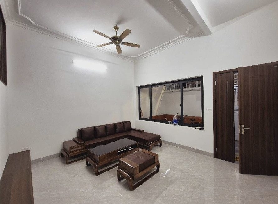 Người Quen Gửi Bán - Nhà Đẹp- Ngõ Thông- Ô Chờ Thang Máy- Phố Đặng Tiến Đông