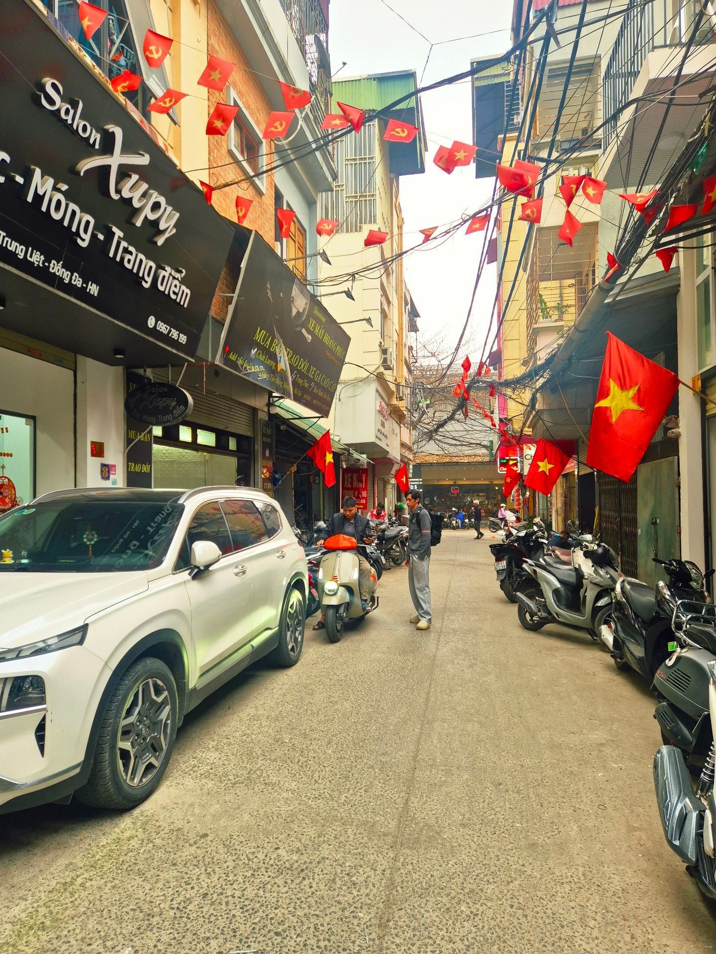 NHÀ PHỐ ĐẶNG TIẾN ĐÔNG 49m2 - Ô TÔ ĐỖ CỬA - VÀI BƯỚC RA Ô TÔ TRÁNH