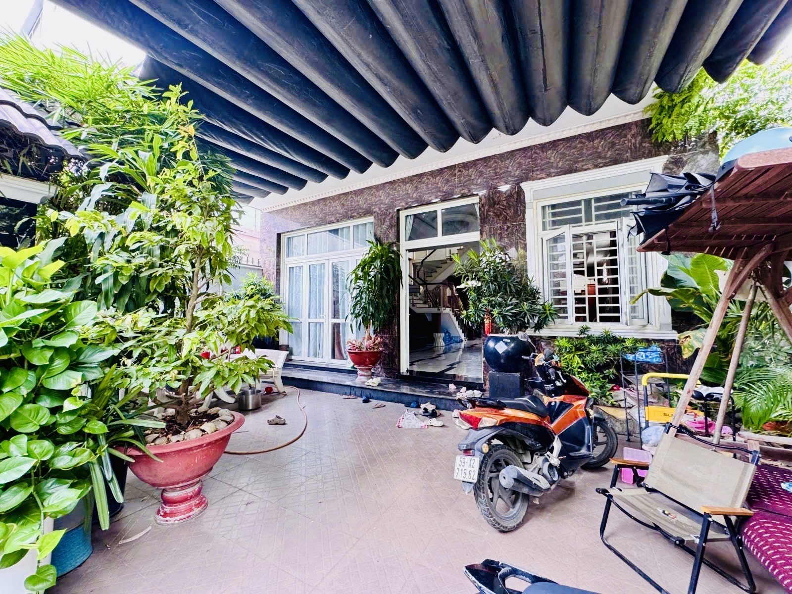 BÁN BIỆT THỰ BÌNH THỌ - ĐẶNG VĂN BI - GẦN GA METRO - 8x22 170M2 - CHỈ 12 TỶ