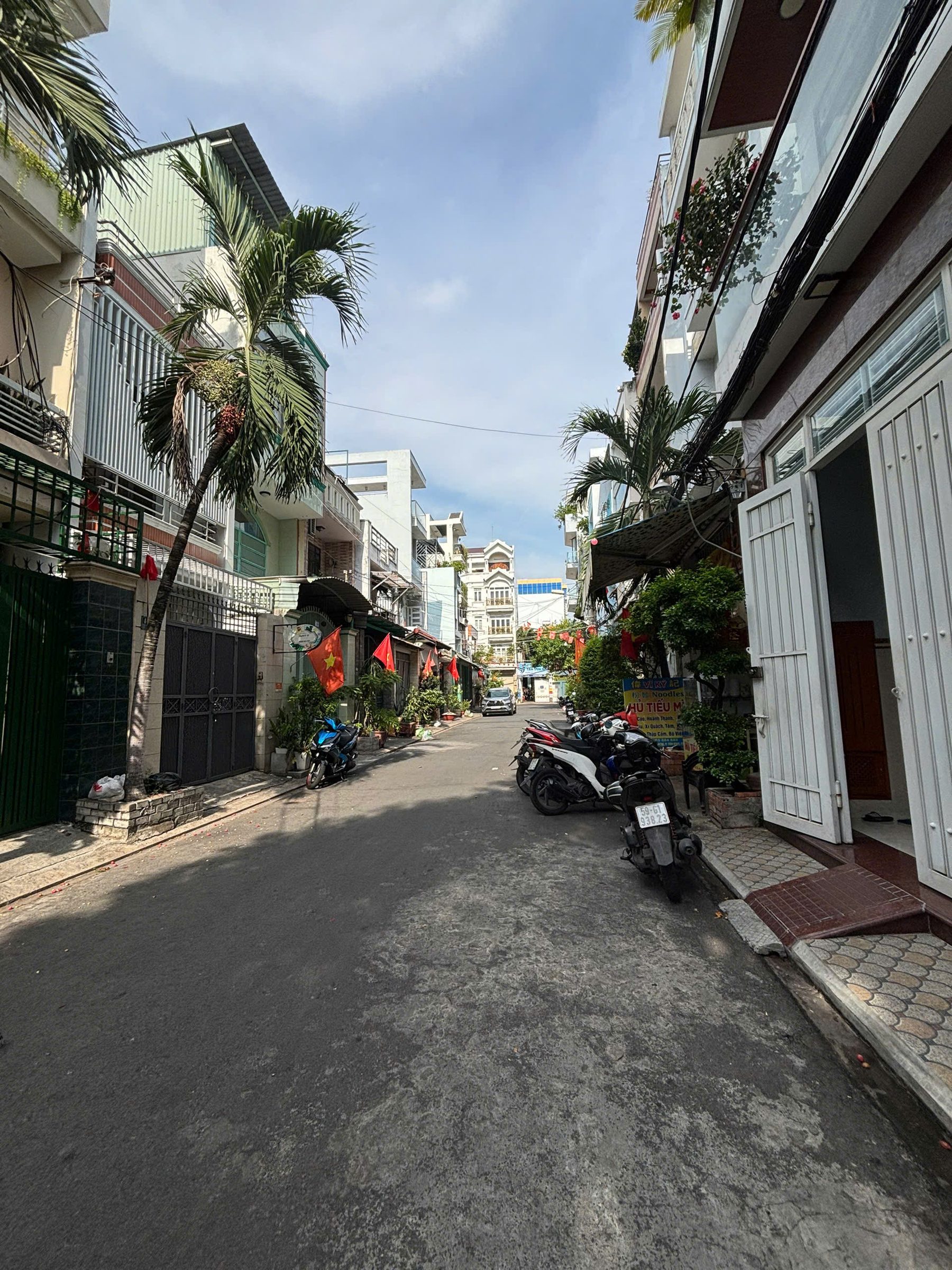 NHÀ 5 TẦNG – HẺM 313 NGUYỄN TRỌNG TUYỂN – GẦN NGUYỄN VĂN TRỖI – TRẦN HUY LIỆU – 75M² – CHỈ 21.9 TỶ