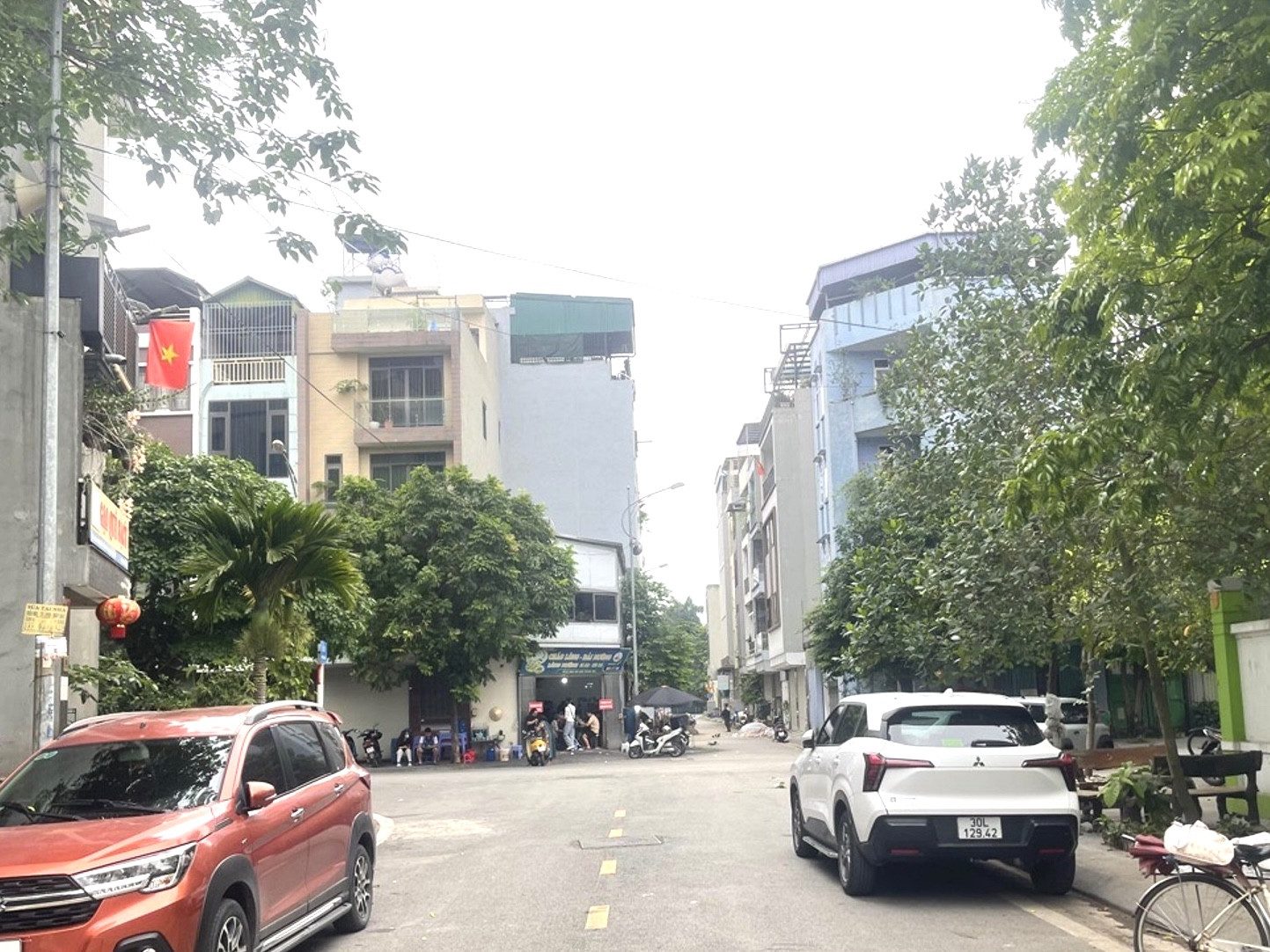 CHỦ CẦN BÁN GẤP GIẢM CHÀO NHÀ ĐẸP ĐẶNG VŨ HỶ 52M - 5 TẦNG, VỈA HÈ, Ô TÔ TRÁNH!