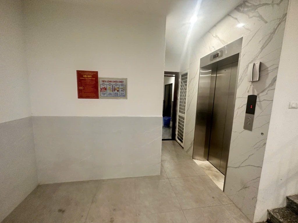Bán Tòa Nhà Phạm Ngọc Thạch 81m 6 Tầng Thang Máy 10 Phòng Doanh Thu 60 Triệu/Tháng