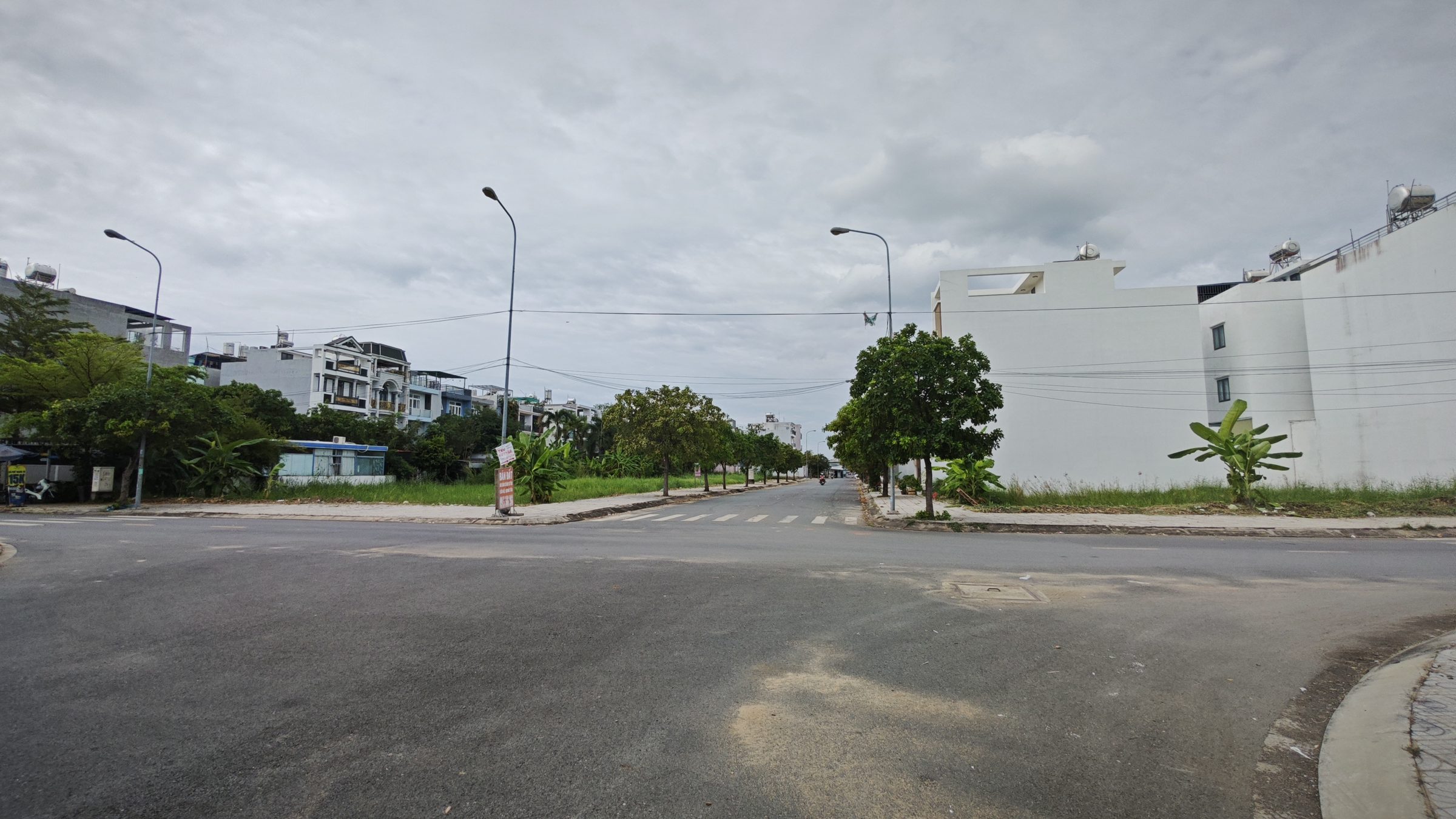 Bán nền đất sổ hồng khu dân cư Đào Sư Tích 6x16. Giá tốt