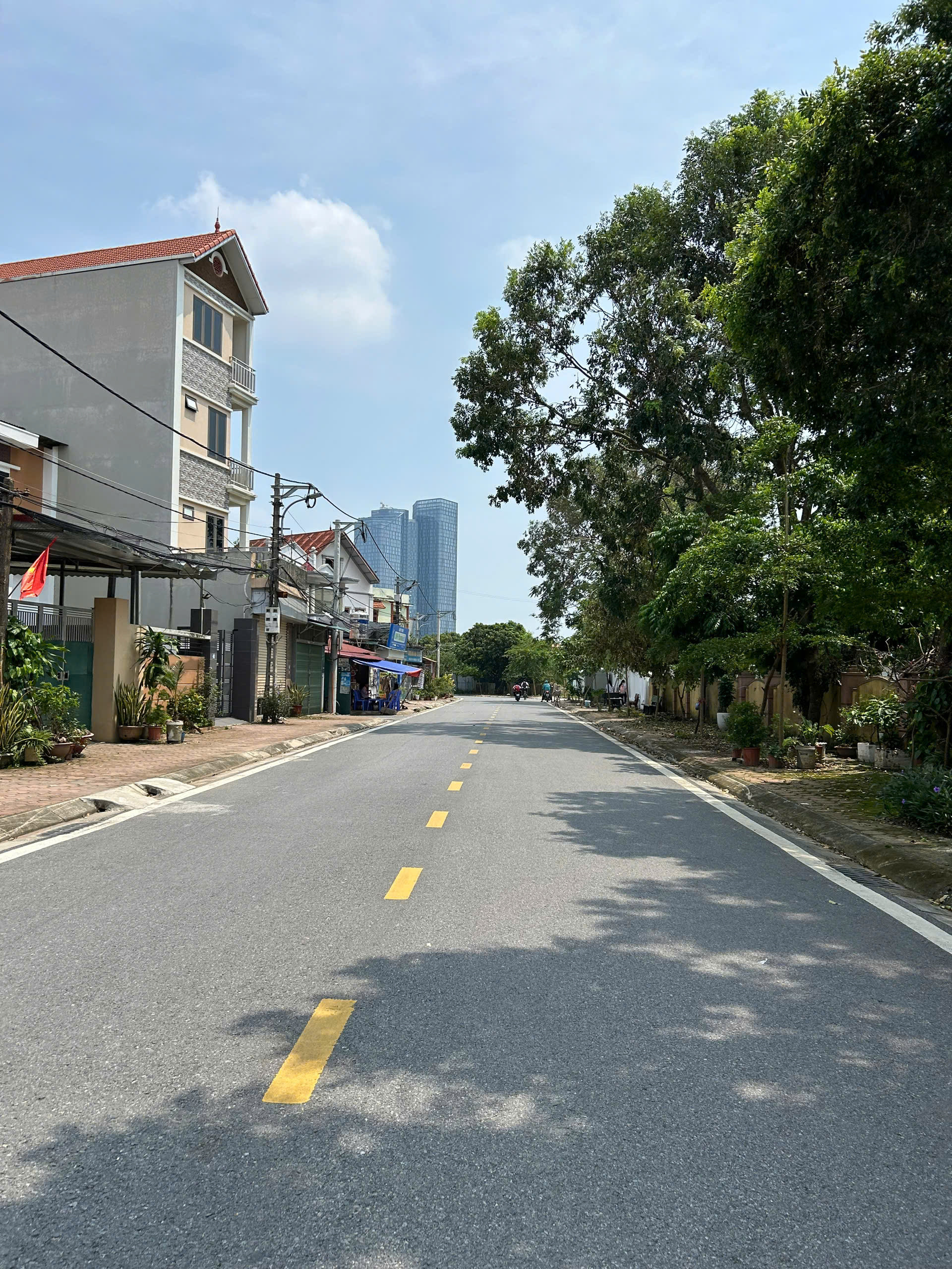 Cần bán 85m2 đất siêu đẹp trục chính đường Đào Xuyên, Đa Tốn(Bát Tràng), Gia Lâm.