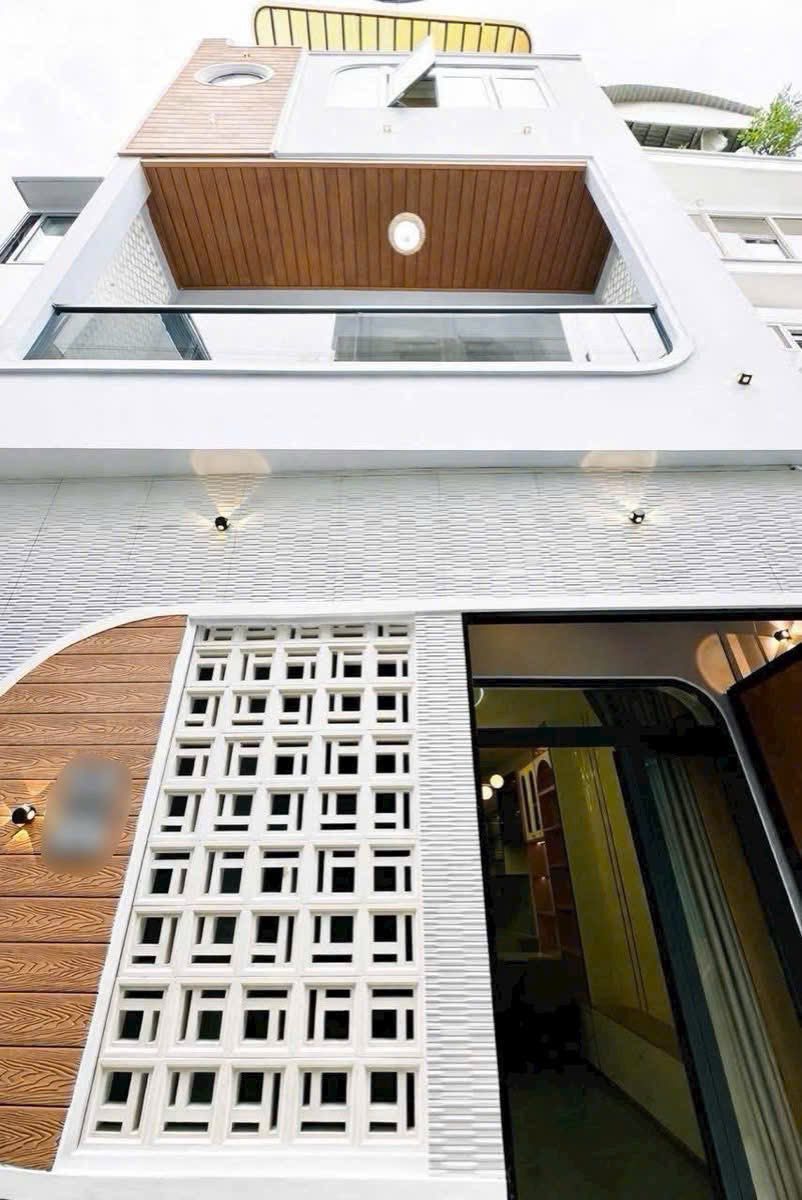 Chủ cần bán gấp nhà rẻ thị trường ngay Đất Thánh, Q.Tân Bình 3tỷ15 70m2.SHR hẻm thông xe hơi ra vào