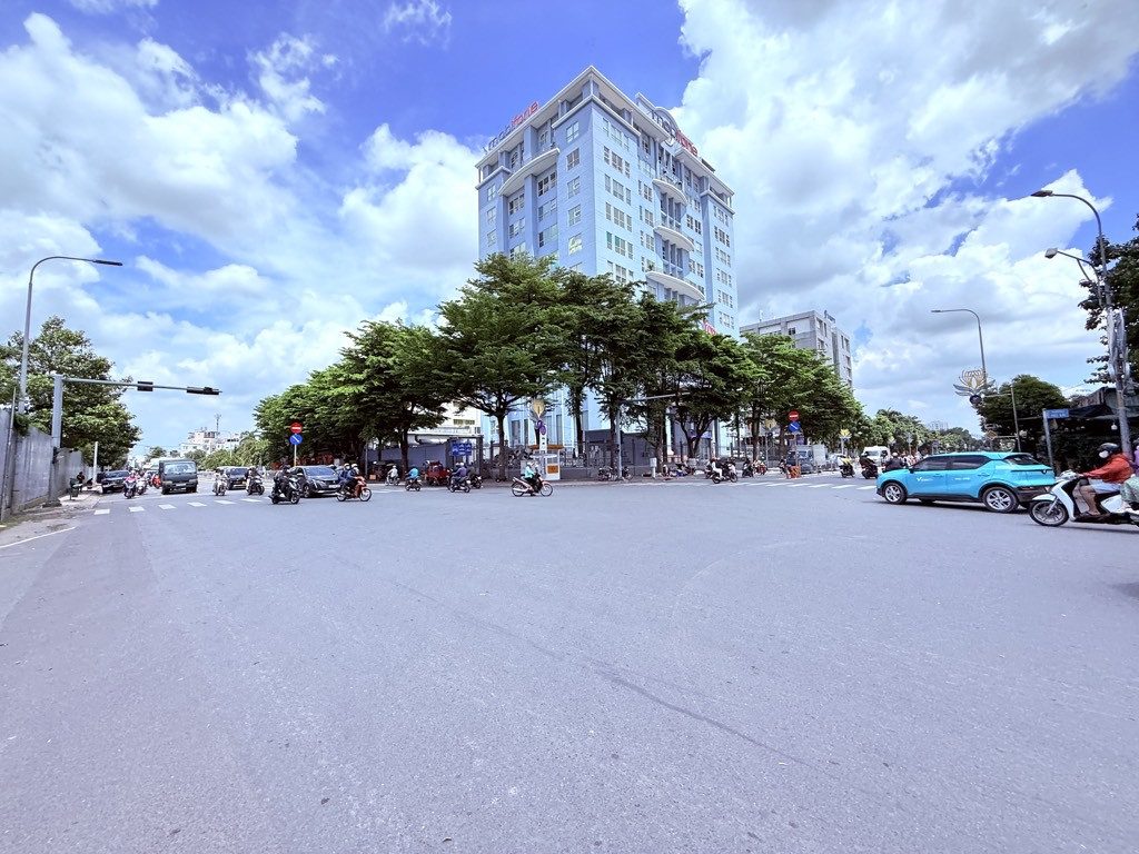 MẶT TIỀN KINH DOANH SẦM UẤT - TƯƠNG LAI CĂN GÓC MẶT TIỀN BẮC HẢI - ĐẤT THÁNH - 11.9 TỶ