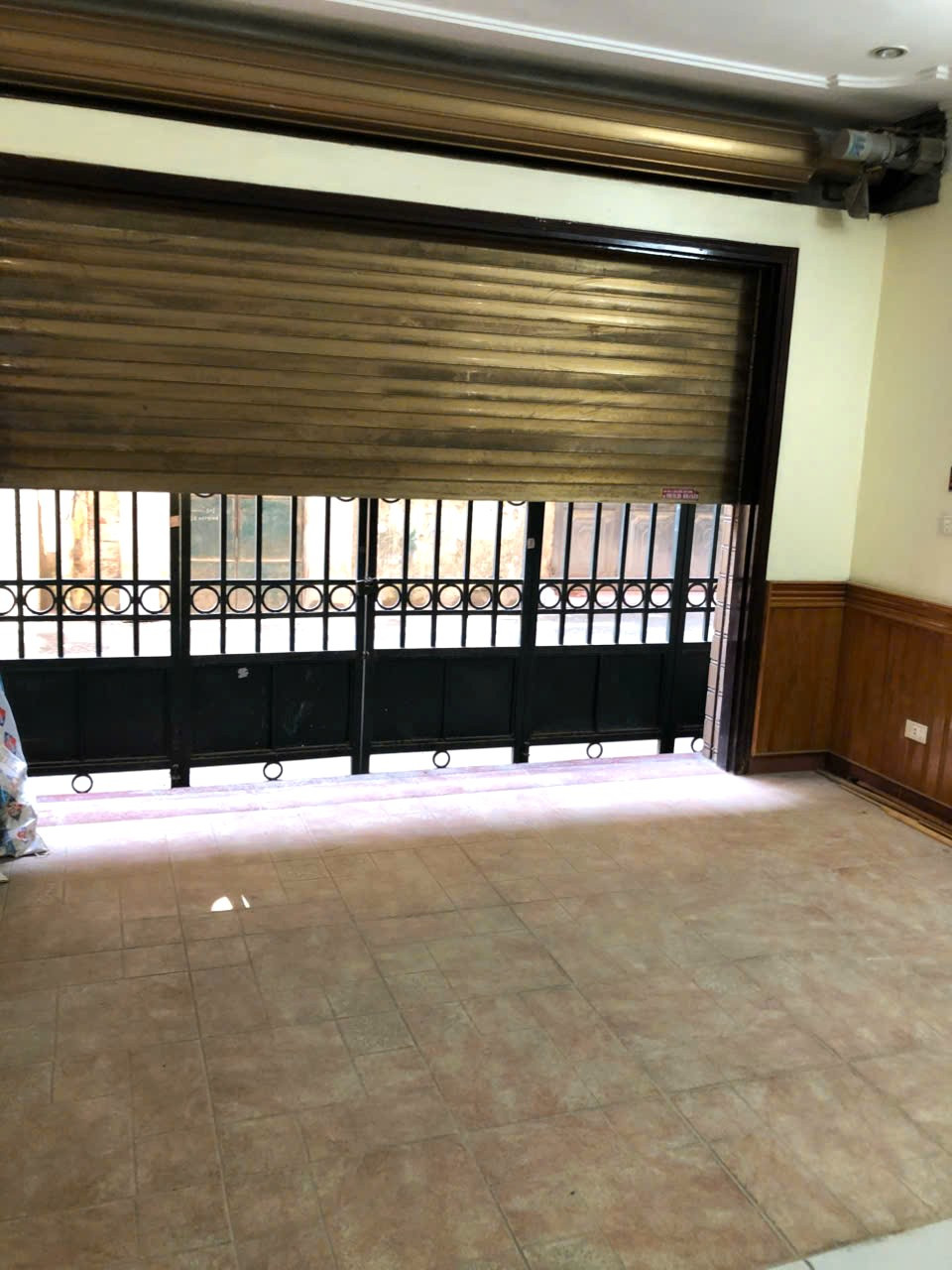 Cho thuê nhà ngõ 318 ĐÊ LA THÀNH, Giảng Võ. 25 triệu/tháng. Phù hợp thuê để ở Hộ Gia Đình, Văn Phòng, KD Onl, Nhóm đi làm