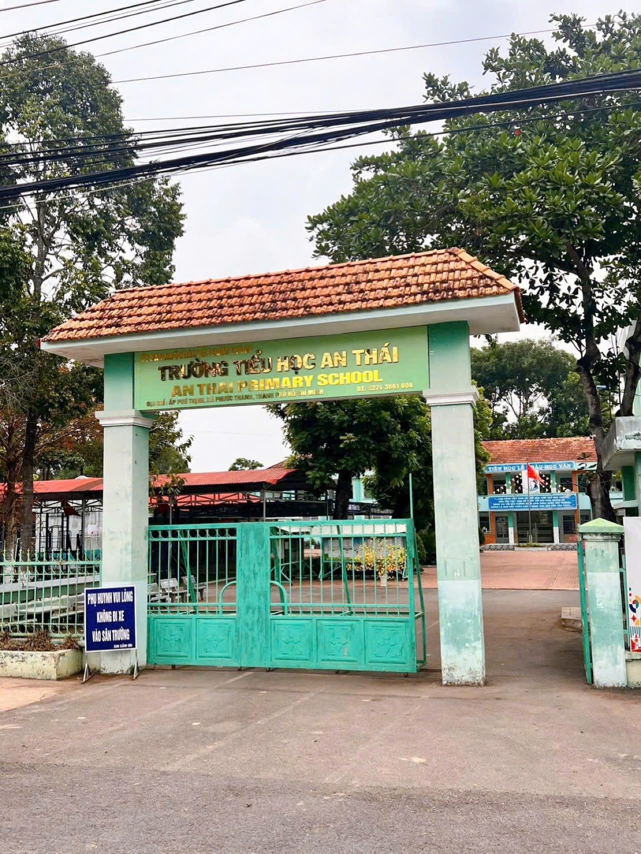 ĐẤT NGỘP RA NHANH 200M2, THỔ CƯ 100M2, SỔ RIÊNG, GIÁ THƯƠNG LƯỢNG, ĐỐI DIỆN TRƯỜNG NẰM NGAY TRUNG TÂM