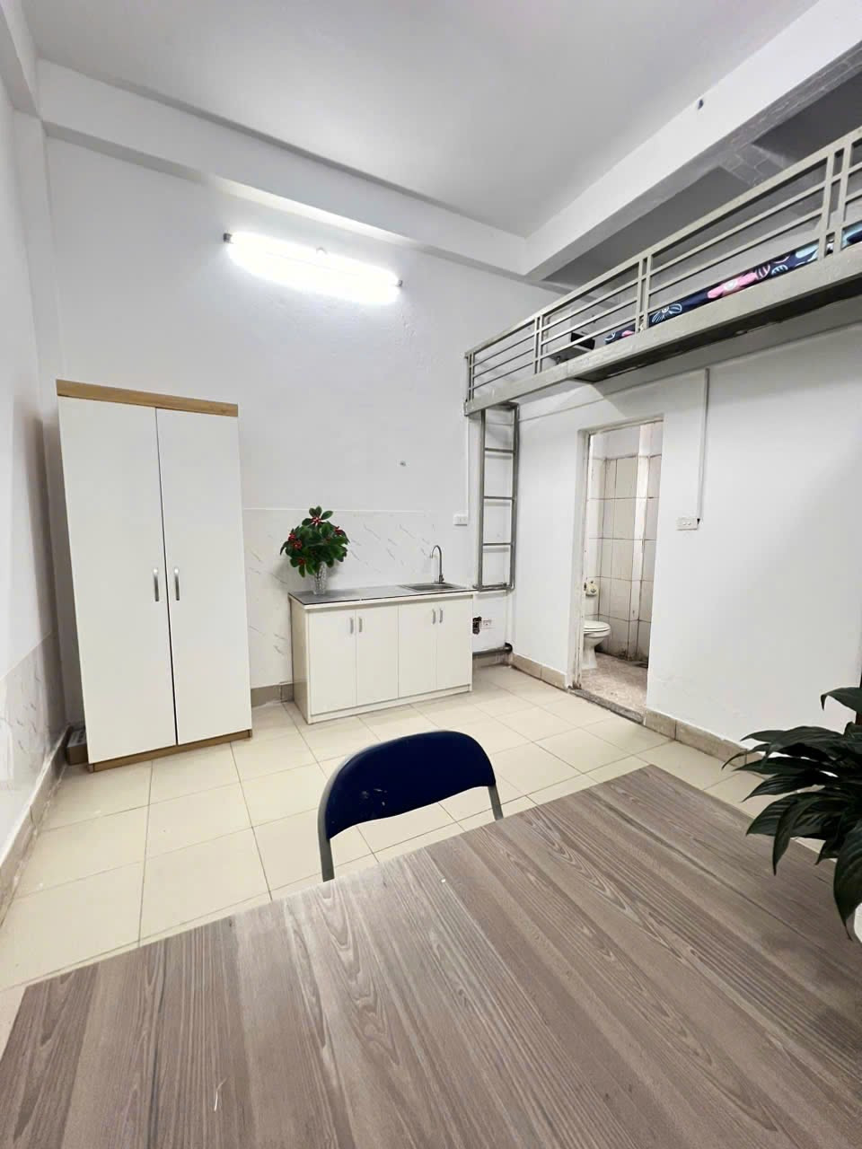 Cho thuê Nhà trọ/phòng trọ 25m2 giá 3.3 triệu tại Đường Dịch Vọng Phường Dịch Vọng Hậu Quận Cầu Giấy Hà Nội