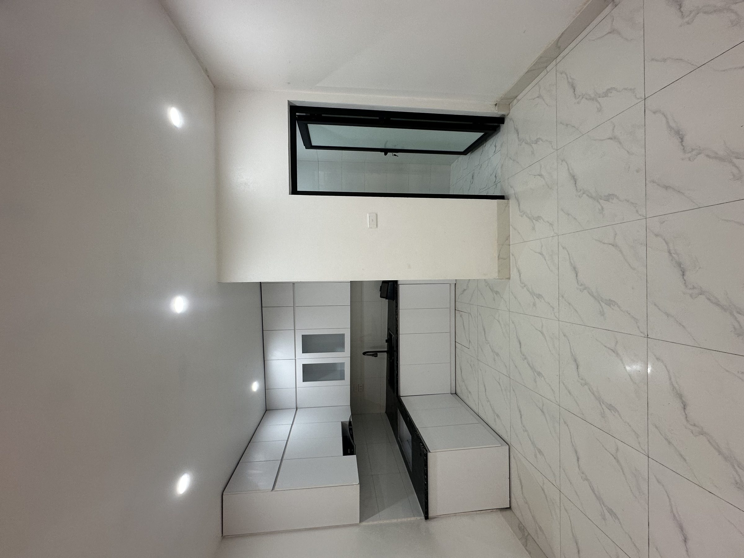 NHÀ ĐỊNH CÔNG HẠ - HOÀNG MAI-NGÕ THÔNG -HƠN 20 M RA ĐƯỜNG Ô TÔ -PHÙ HỢP DÂN Ở -5 PHÒNG NGỦ CHO THUÊ TẦM 15-20 TR/ THÁNG KHU VỰC ÍT NGƯỜI BÁN❤️❤️🟢 S:44 m. 4 tầng. Giá 3.7 tỷ