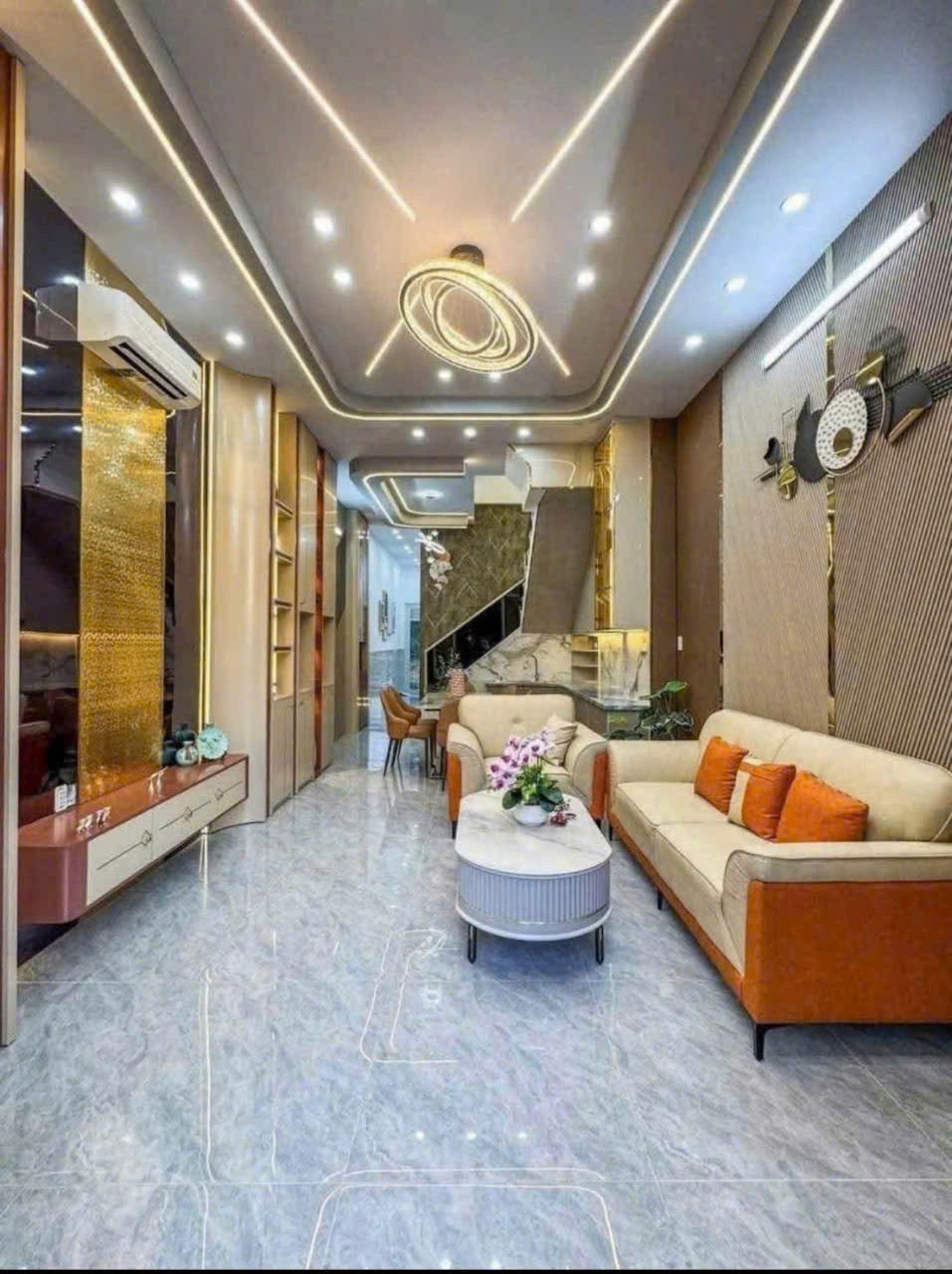 Nhà Mới Xây 3 Phòng Ngủ, Đường 8m Thông Thoáng, Giá 2.5 Tỷ