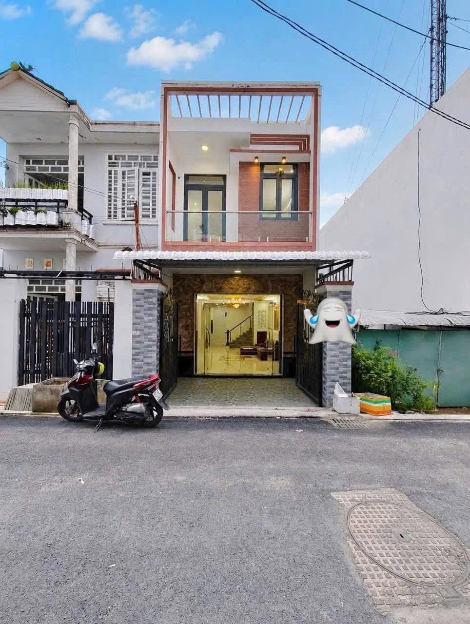 CHỦ NHÀ CẦN BÁN GẤP NHÀ 1 TRỆT 1 LẦU NỘI THẤT ĐẦY ĐỦ Ở BÌNH CHÁNH