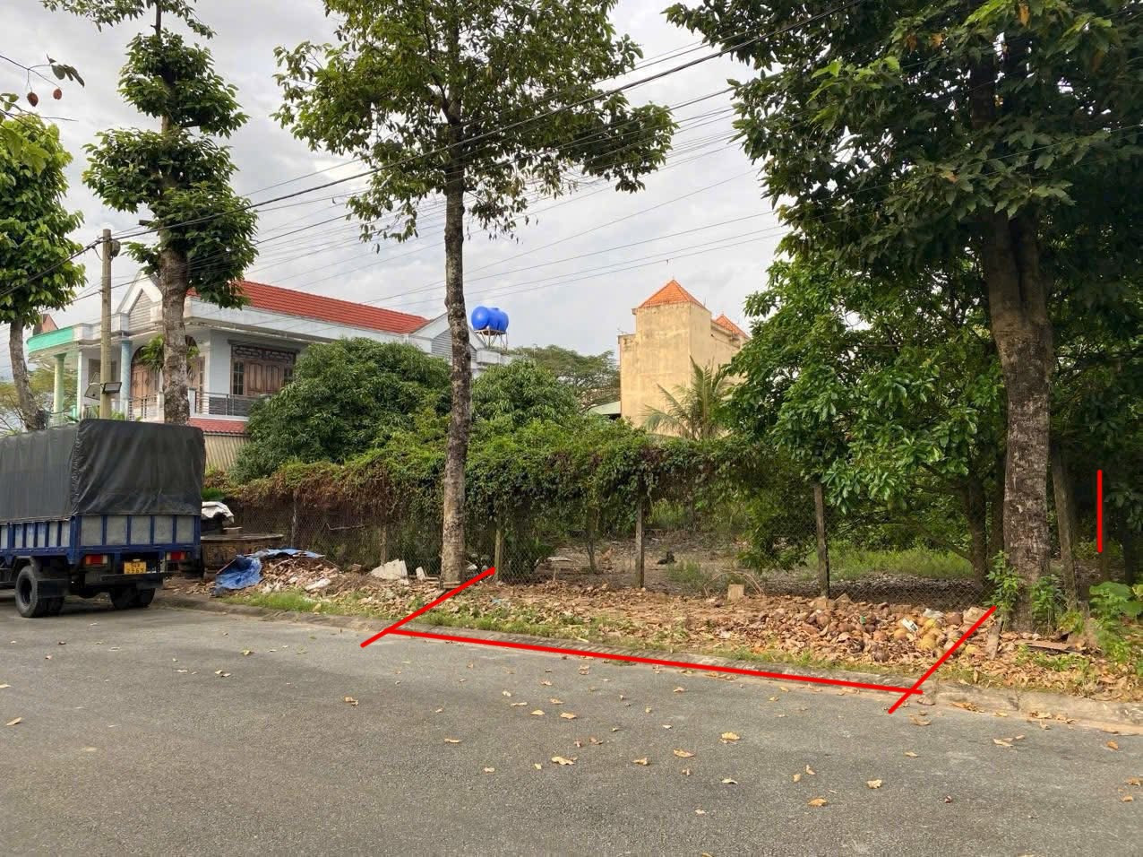 🔥 BÁN ĐẤT NỀN ĐƯỜNG ĐINH ĐỨC THIỆN – CẦN ĐƯỚC, LONG AN 🔥
📐 Diện tích: 4 x 17m
💰 Giá bán: 610 triệu (thương lượng)