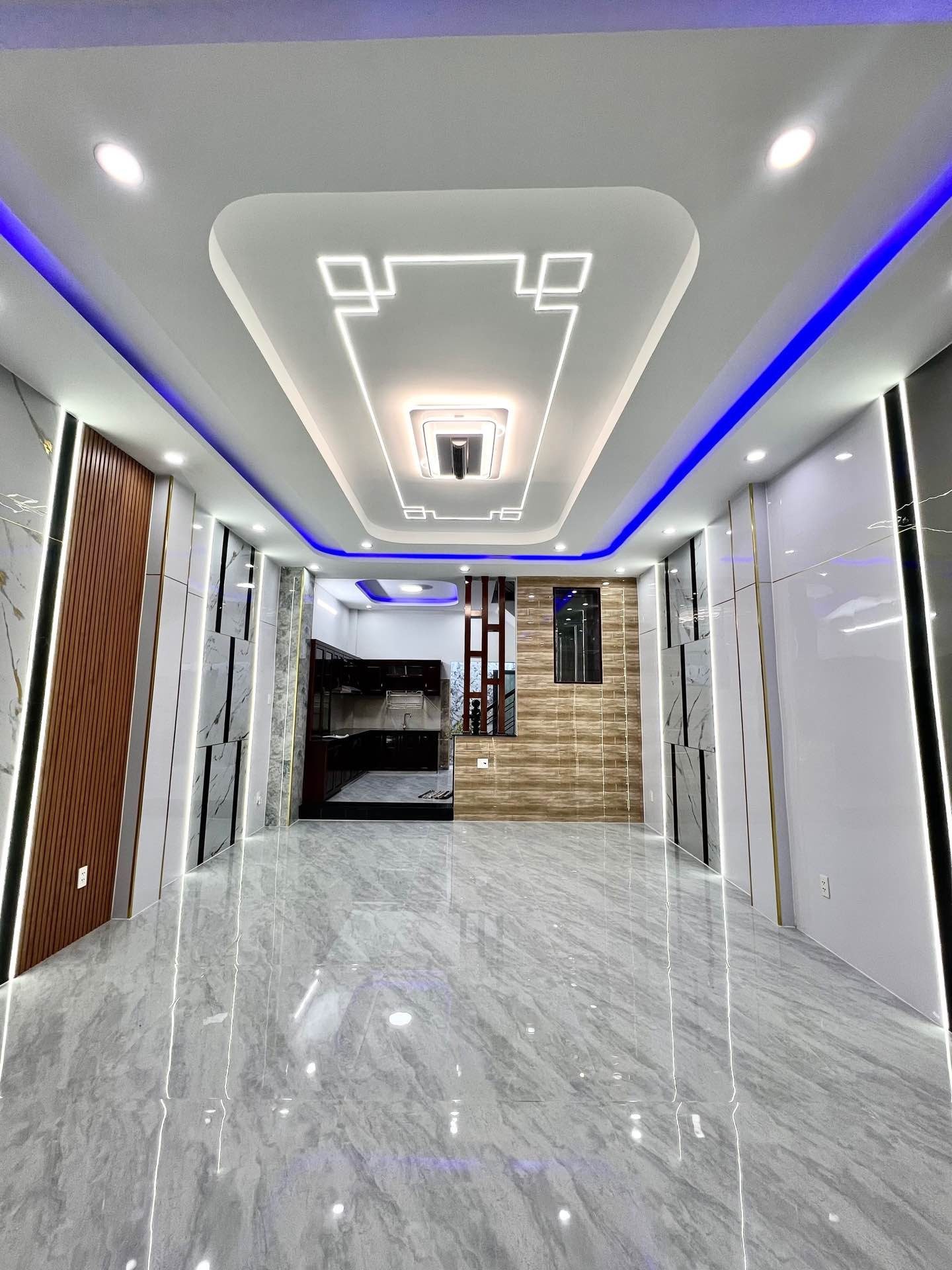 SIÊU PHẨM MẶT TIỀN ĐÌNH NGHI XUÂN - KINH DOANH ĐA NGÀNH - VỊ TRÍ VÀNG BÌNH TÂN