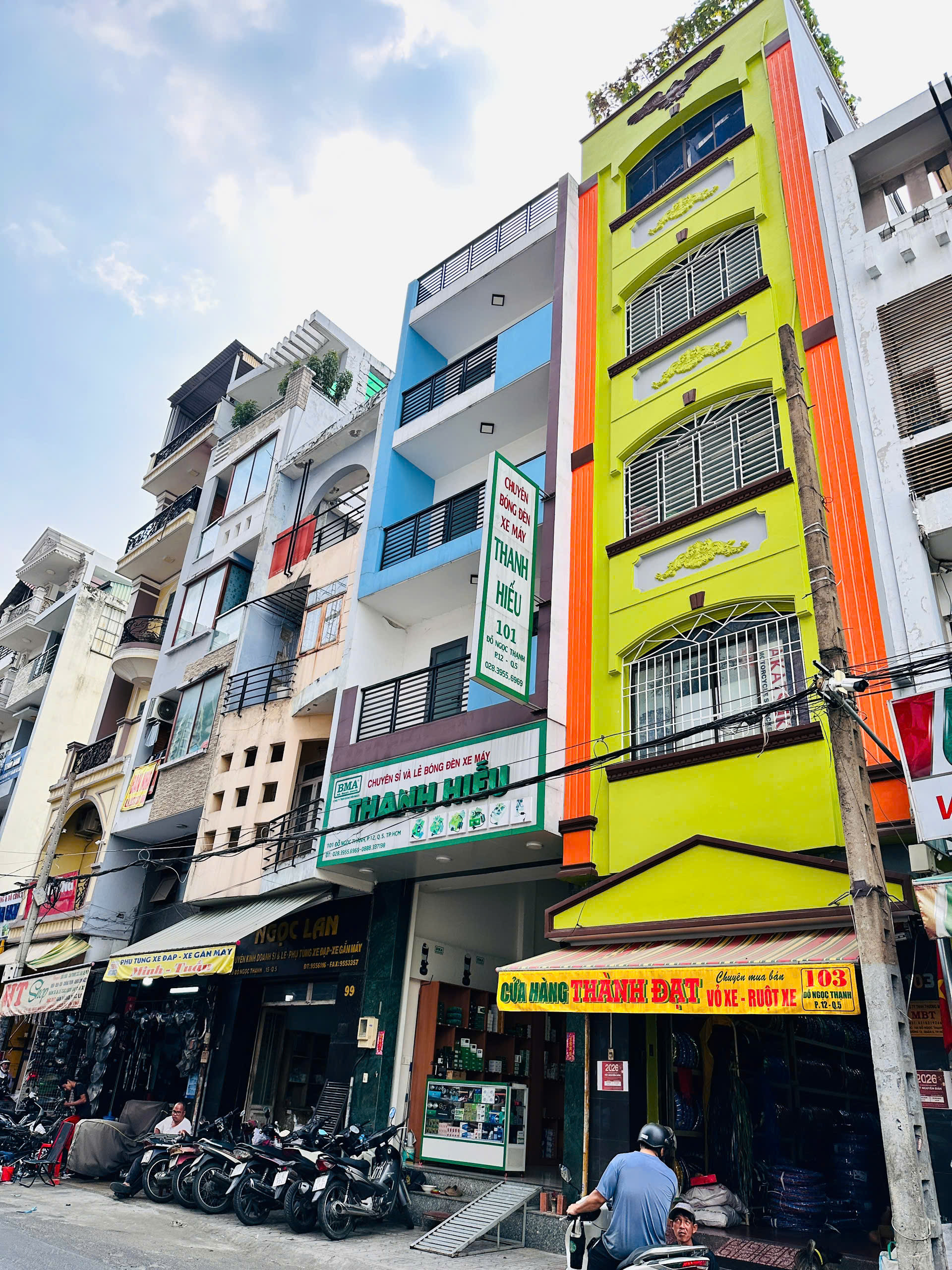 Chính chủ Bán nhà mặt tiền Đỗ Ngọc Thạnh Quận 5, ngay chợ Tân Thành, diện tích 73m², 4 tầng, khu buôn bán sầm uất, giá 23 tỷ.